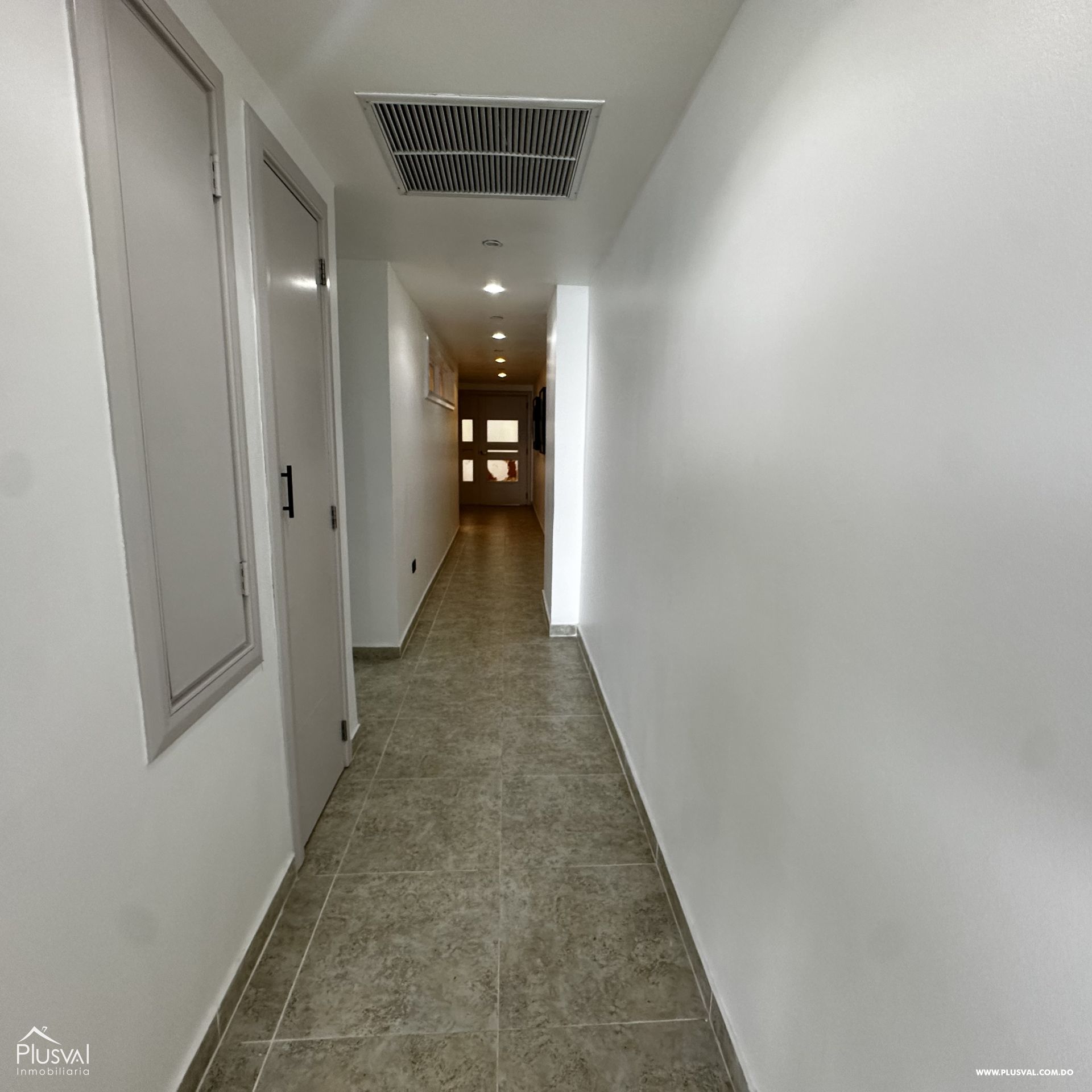 Venta de apartamento en primera línea de playa en Juan Dolio 362249