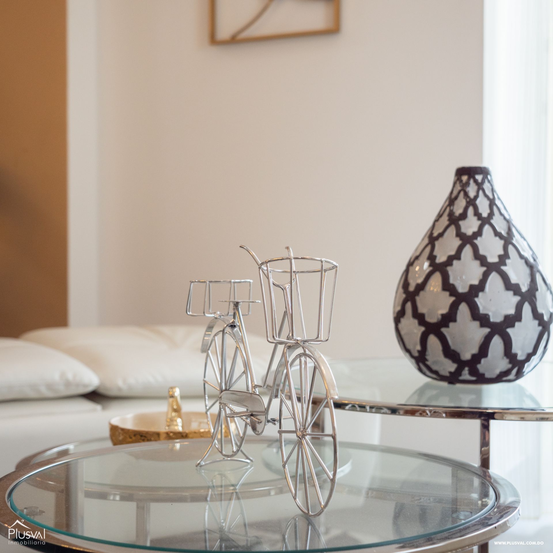Apartamento en alquiler a corto plazo en Piantini. 215920