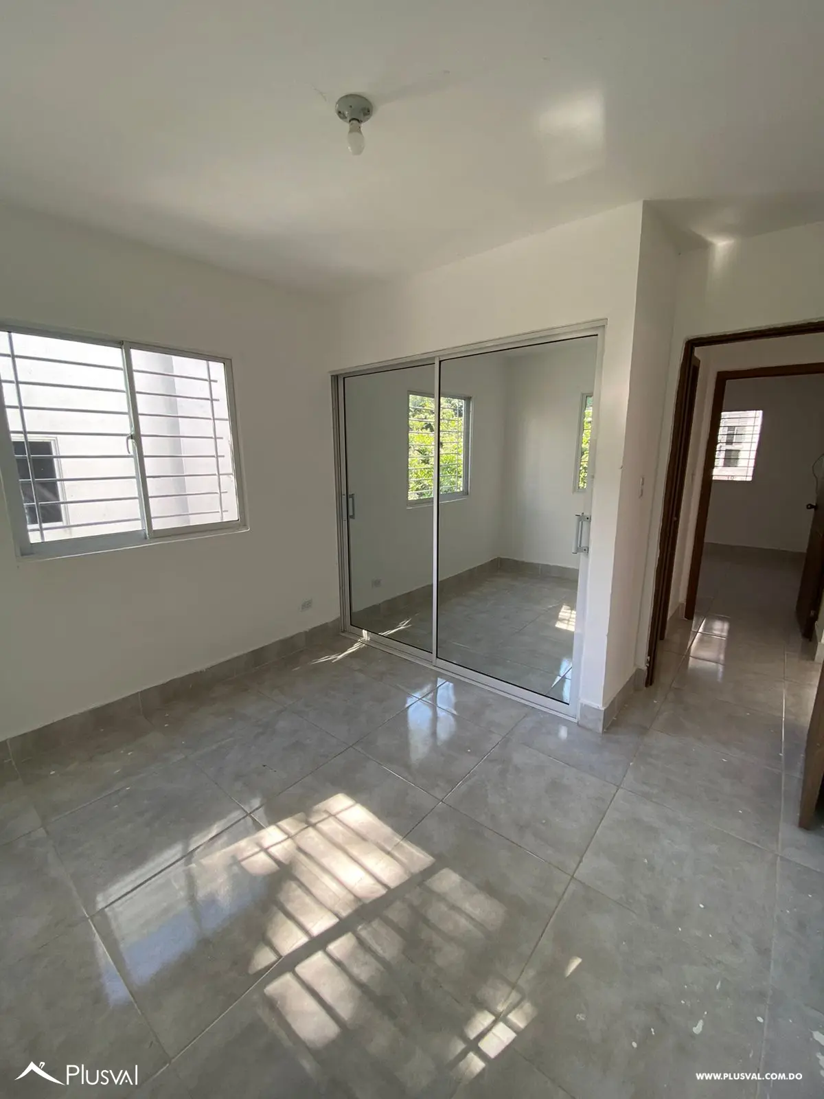 Amplio apartamento de dos habitaciones en Buena Vista, Santiago 496045