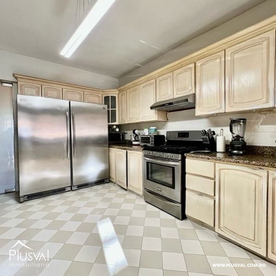 Amplio Apartamento de 3 Habitaciones en  Venta, Piantini 348123