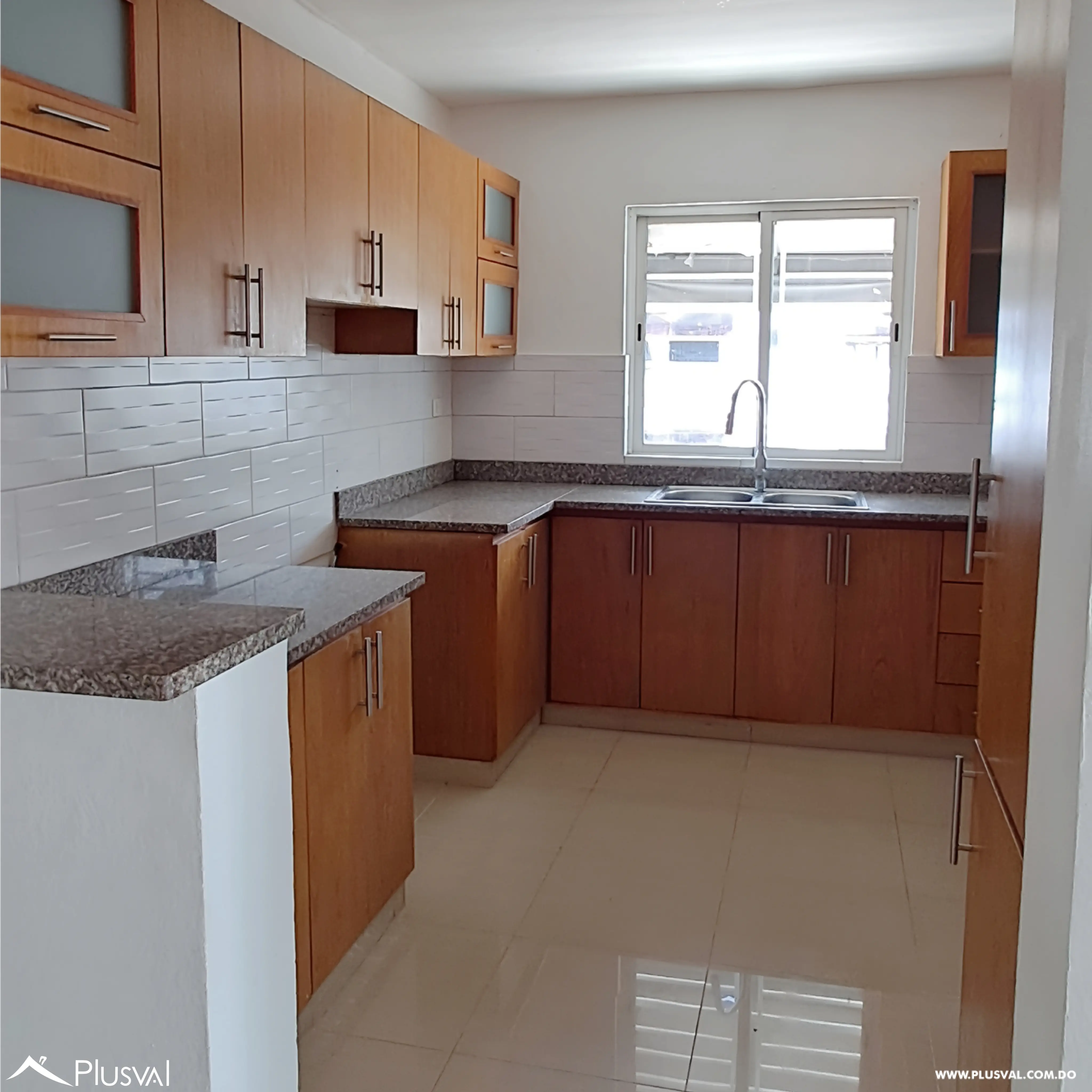 Apartamento en alquiler en el Millón con espacios amplios. 521394