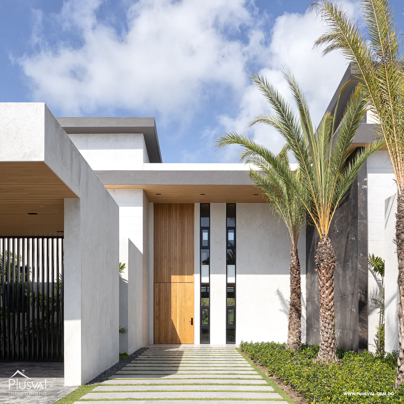 Modern Luxury Villa in Hacienda on sale, Punta Cana Resort. 370664