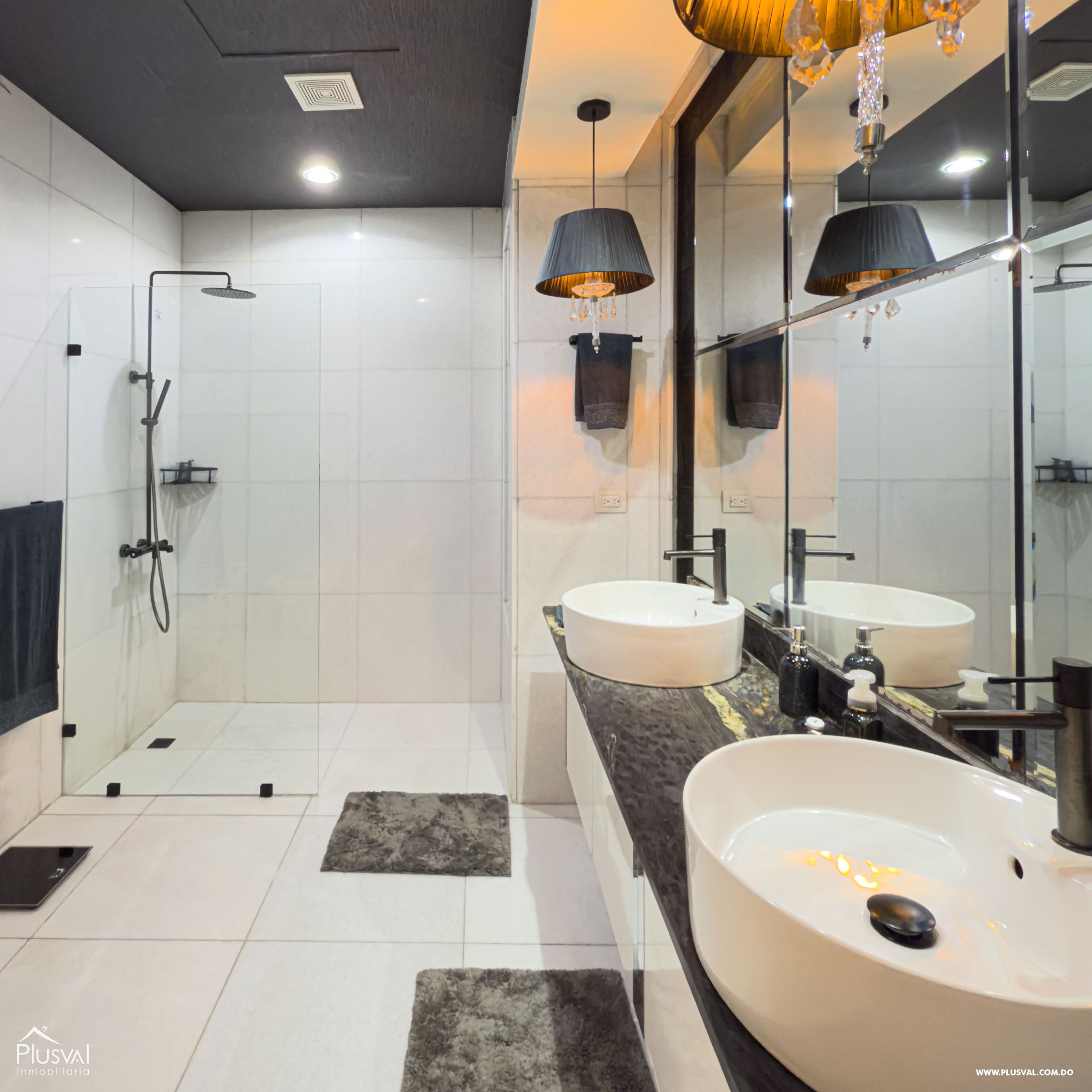 Apartamento Amueblado de Lujo con Terraza y 3 Hab. en Piantini 447552