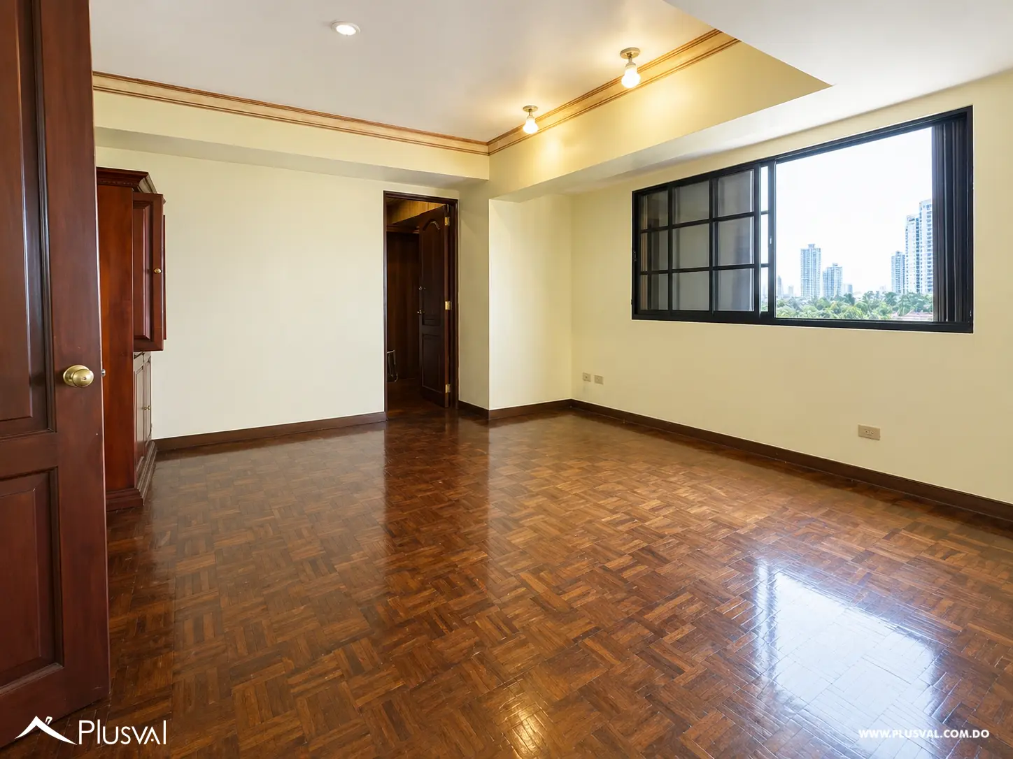 Venta de Pent House Classico en Serralles 502632