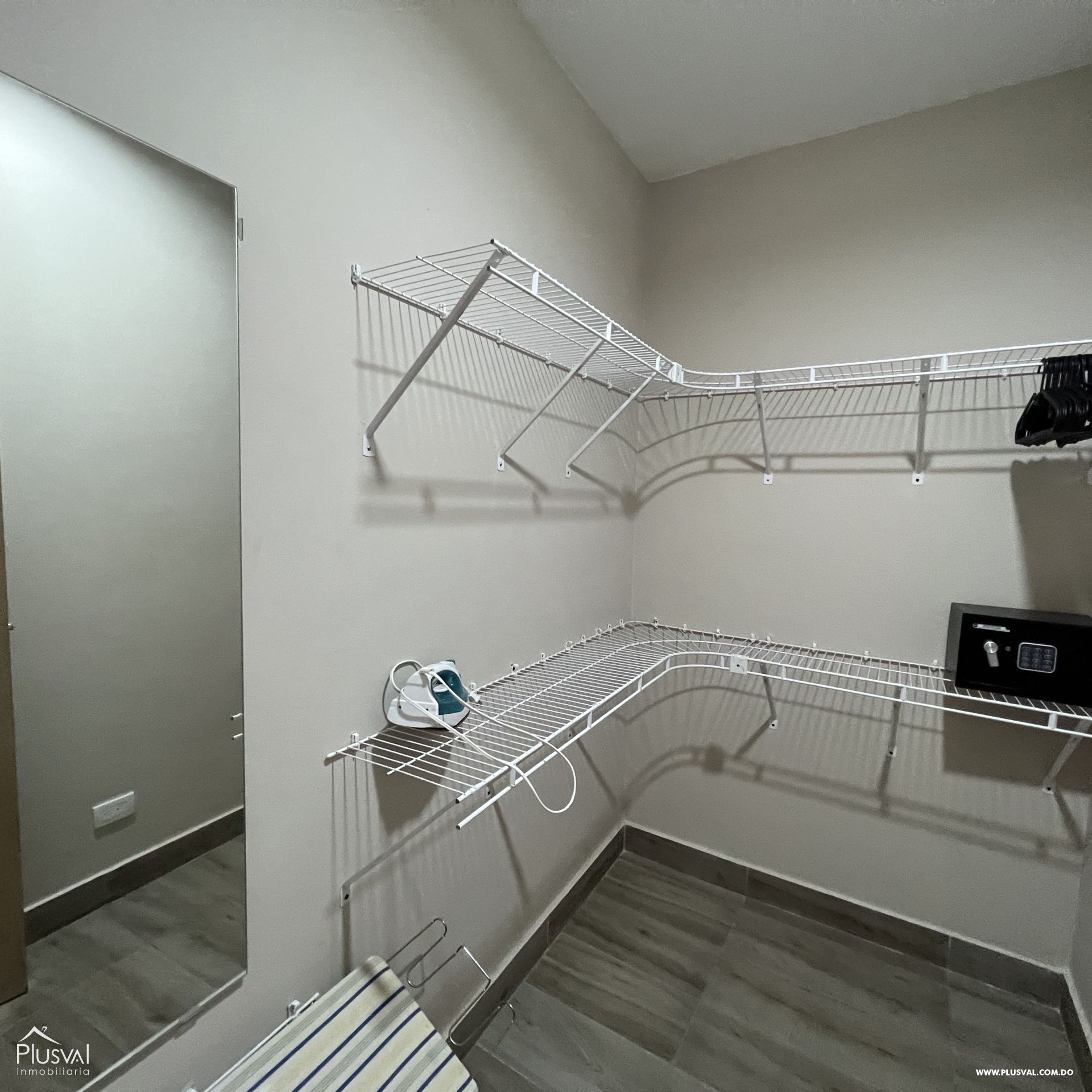 Apartamento amueblado en Alquiler en Piantini 517094