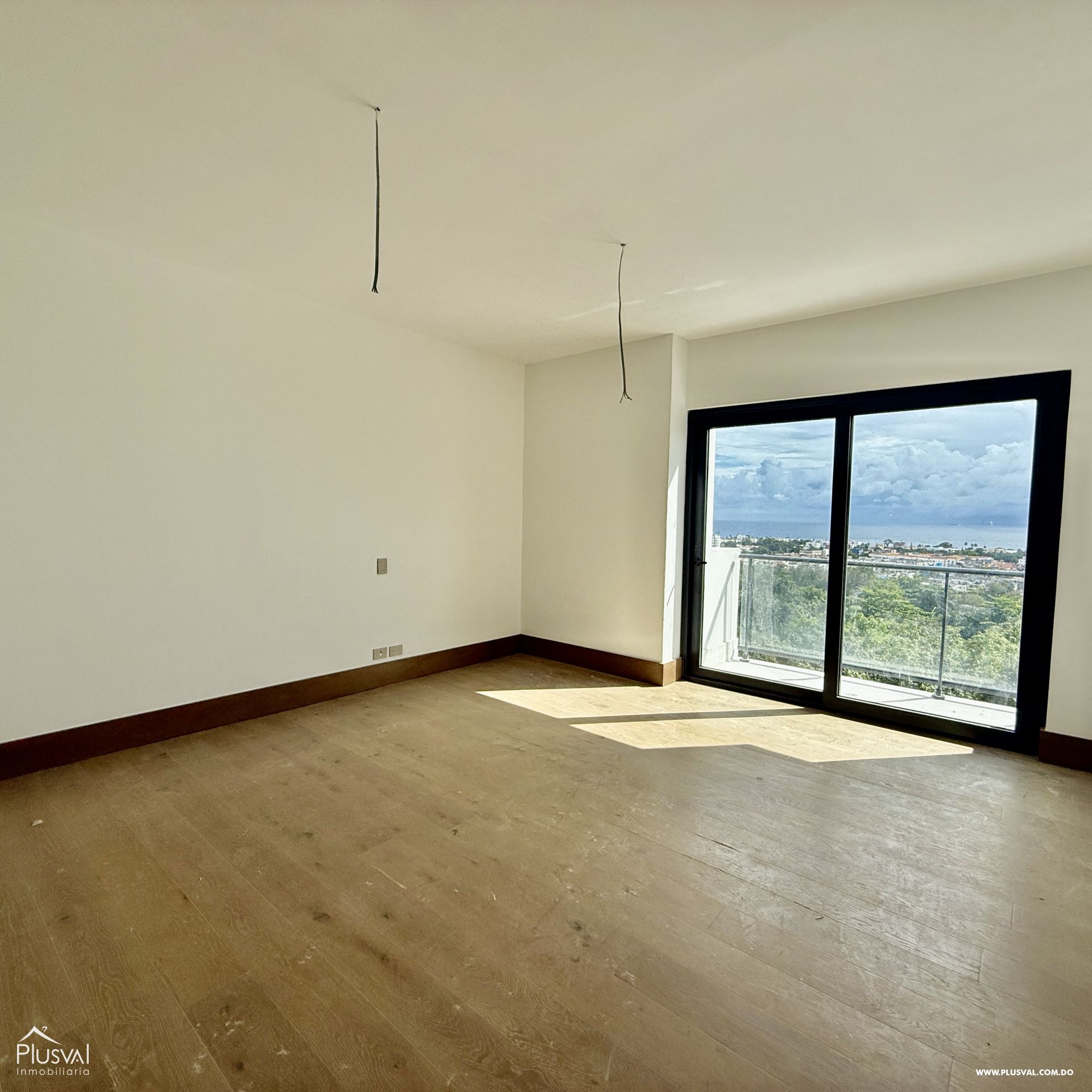 Torre en Anacaona con apartamentos en venta con vista al mar 408690