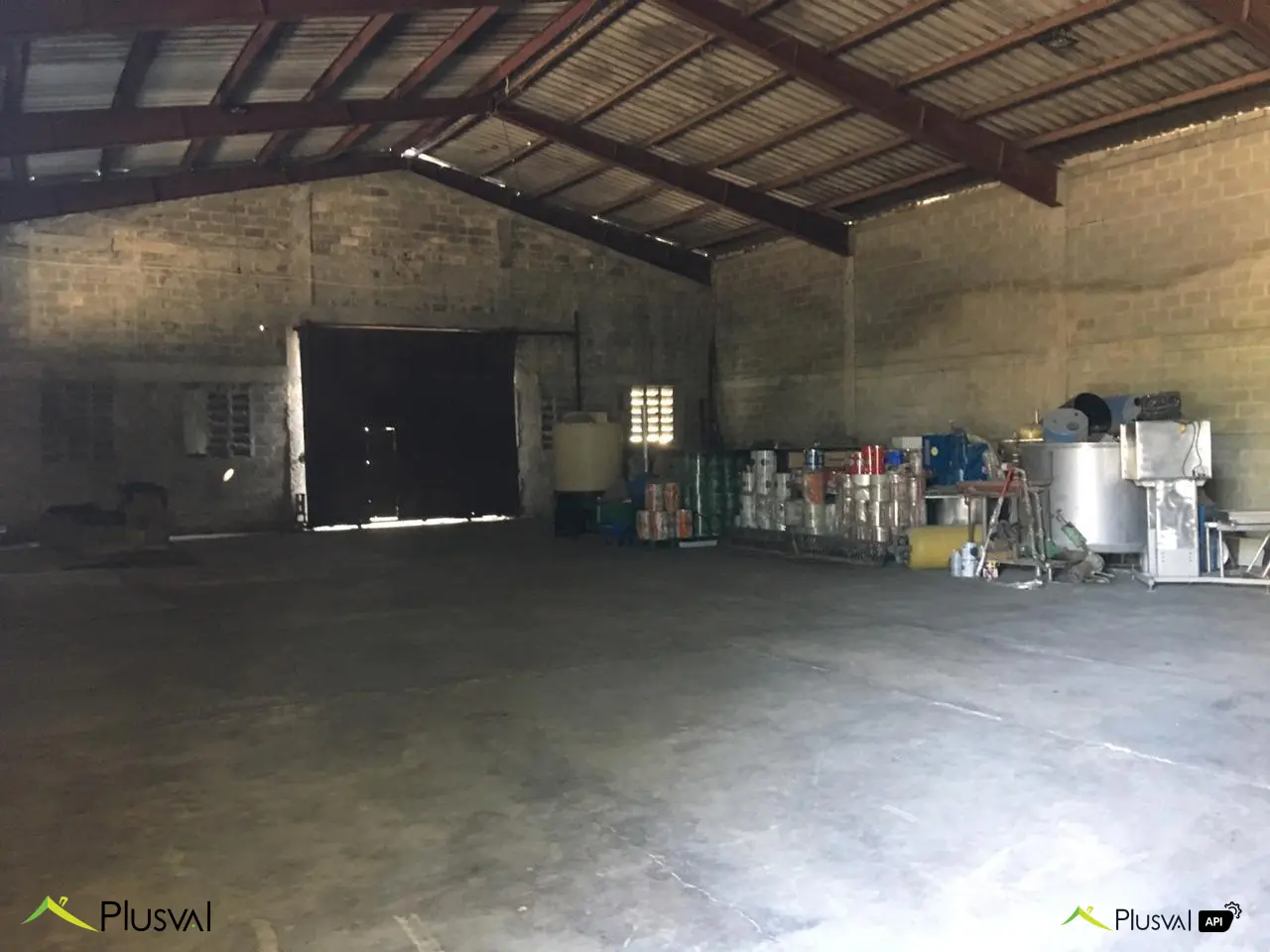 Amplia Nave Industrial en Alquiler en Villa Mella 447322