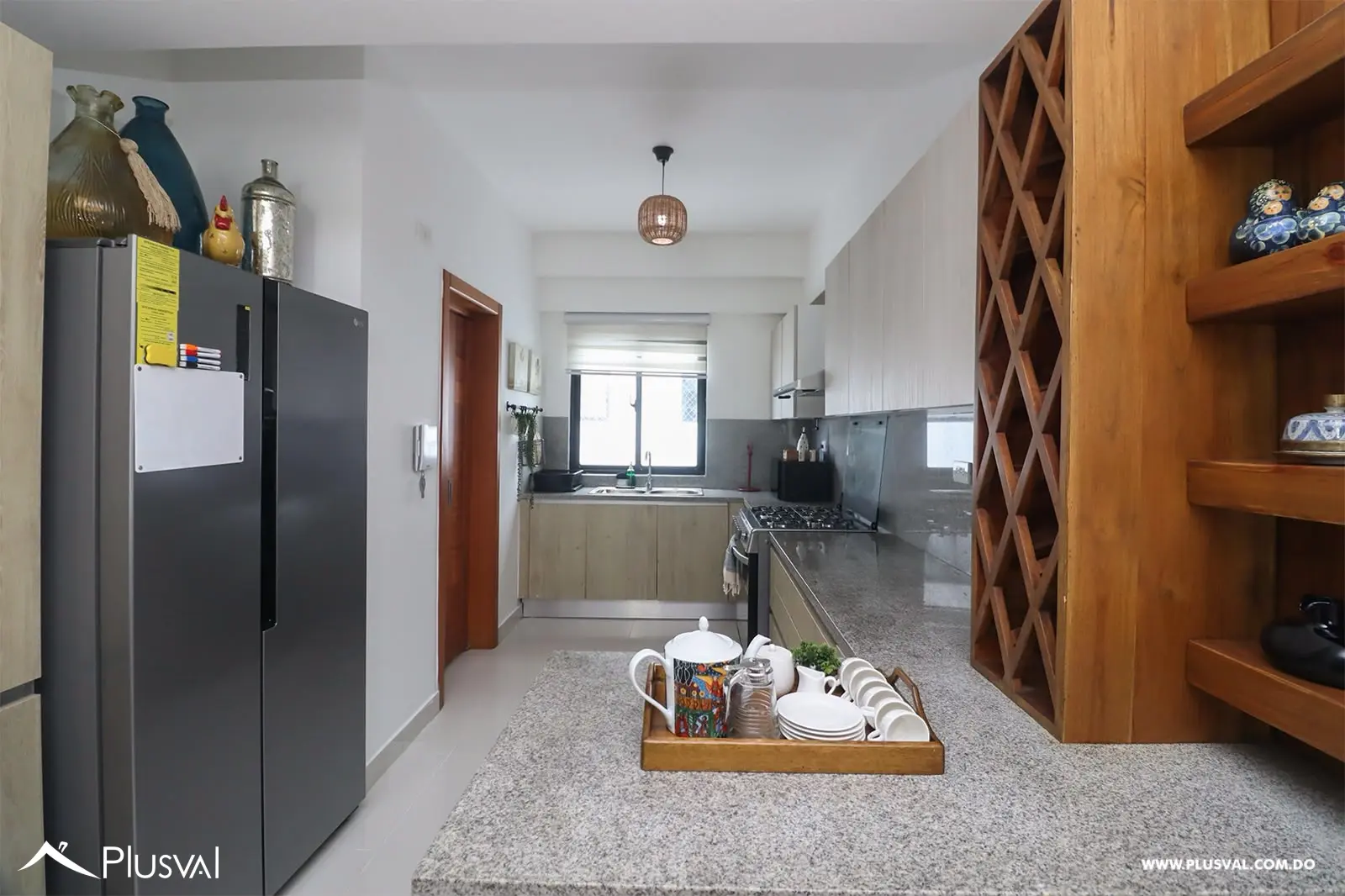 Venta de apartamento en moderna torre de Evaristo Morales 535878