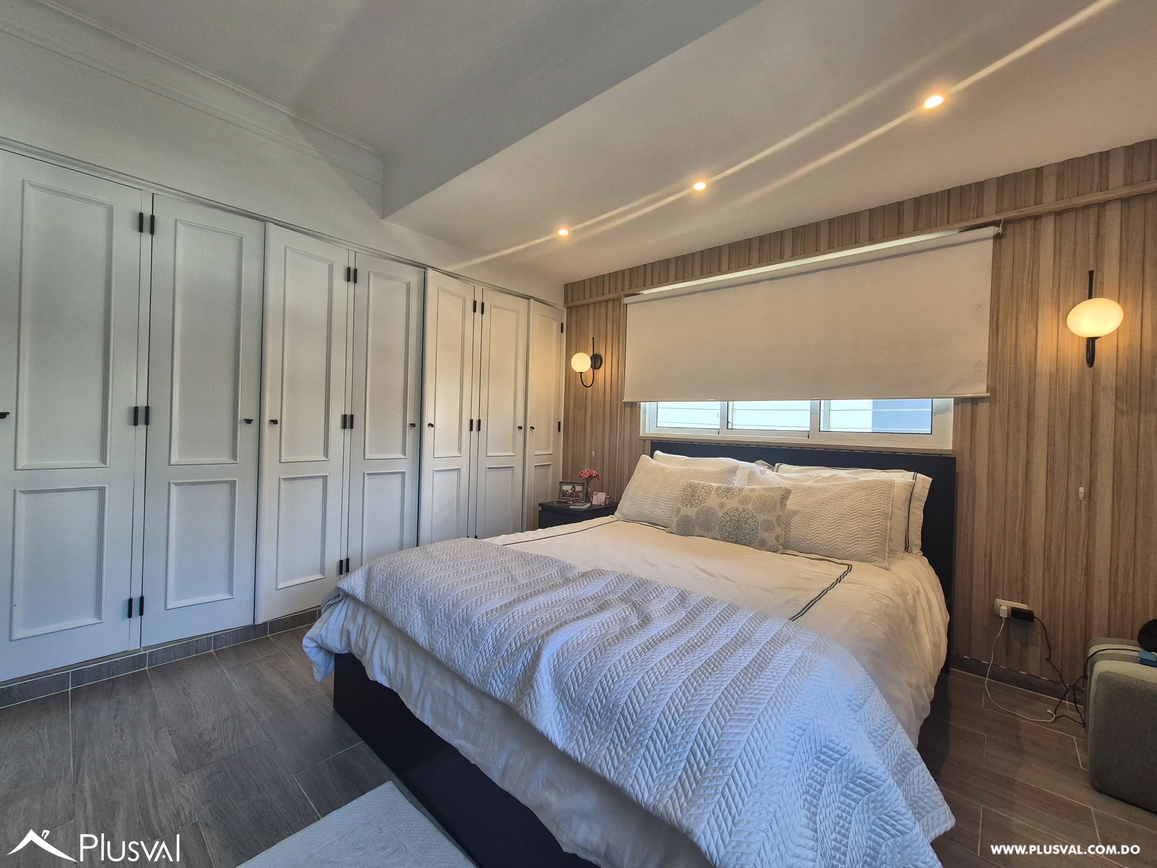 Apartamento en alquiler en Evaristo Morales SIN MOBILIARIO 485771