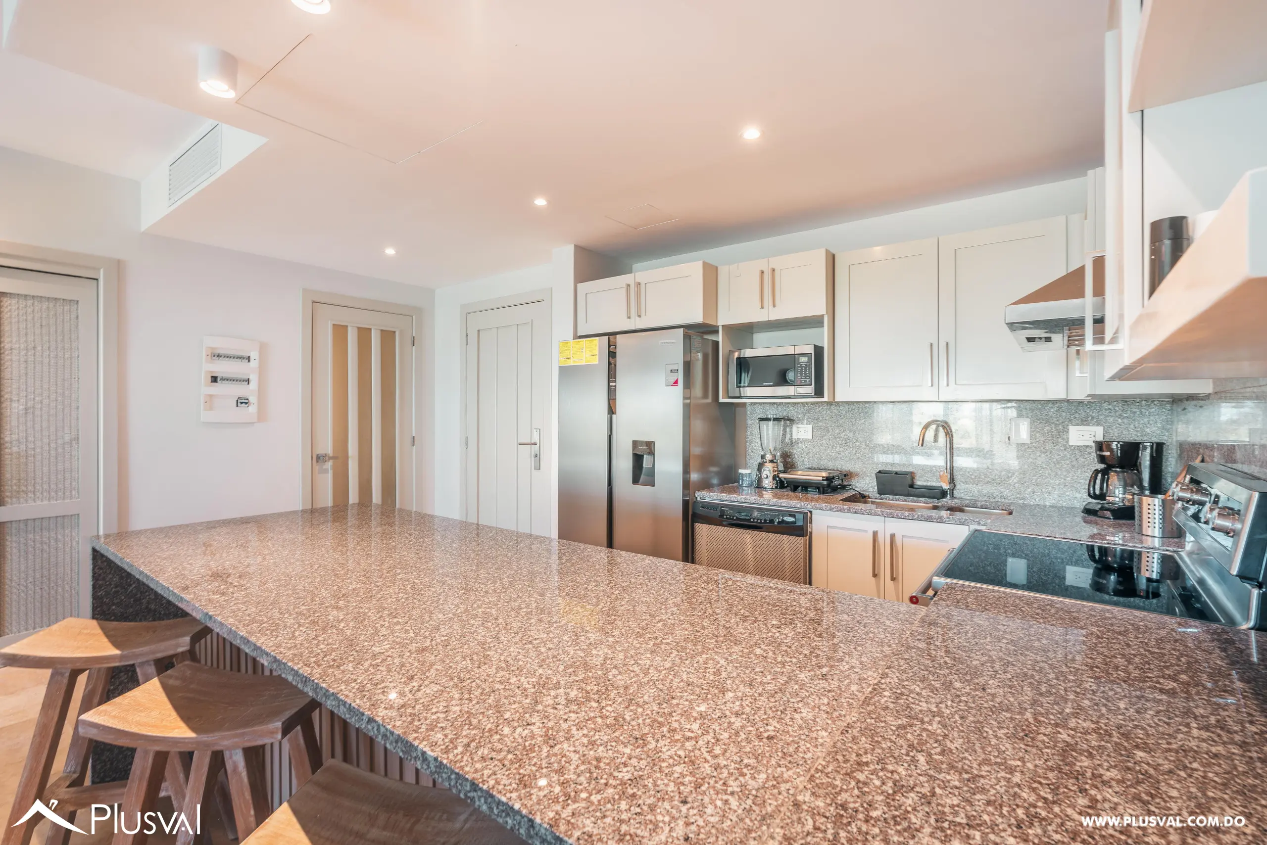 Exclusivo apartamento en Cap Cana con piscina privada y acceso directo a la playa 474386