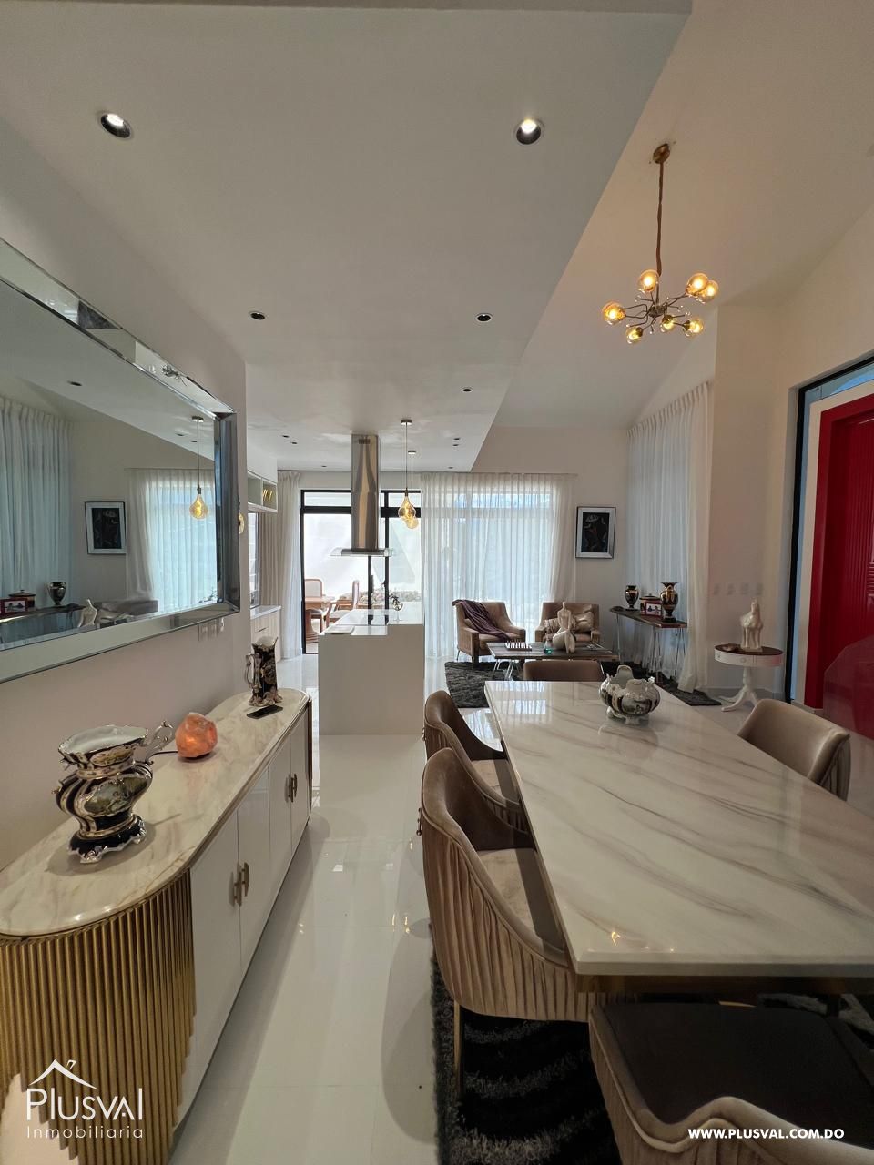 Casa de dos niveles amueblada con piscina en venta 497450