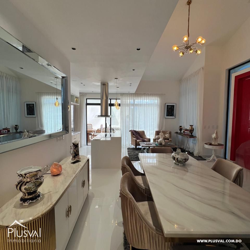 Casa de dos niveles amueblada con piscina en venta 497450