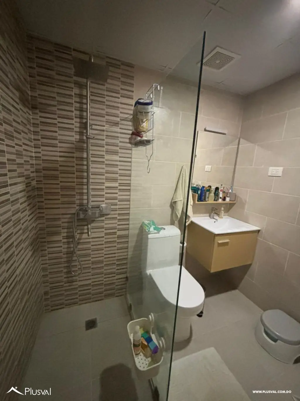 Apartamento amueblado de 3 Habitaciones en Alquiler en Julieta Morales con Terraza Privada 525224