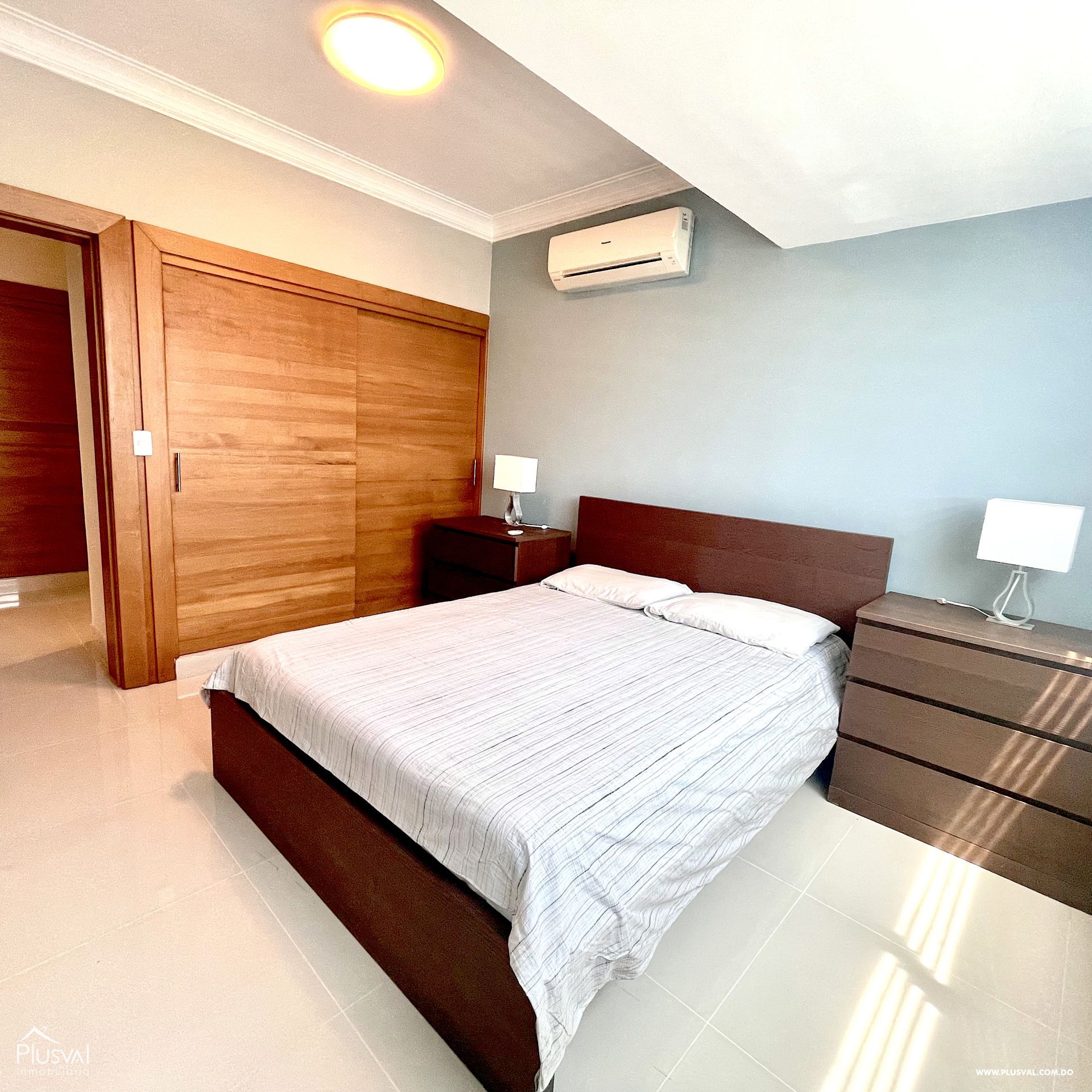Apartamento amueblado en alquiler, Evaristo Morales 500247