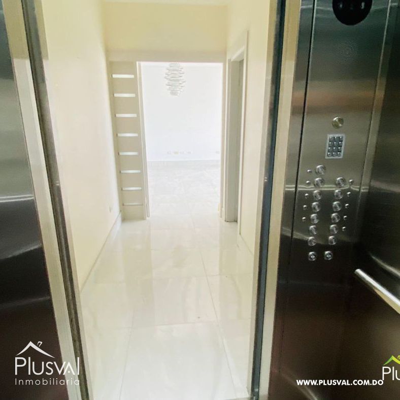 SE ALQUILA AMPLIO APARTAMENTO EN GAZCUE 246204