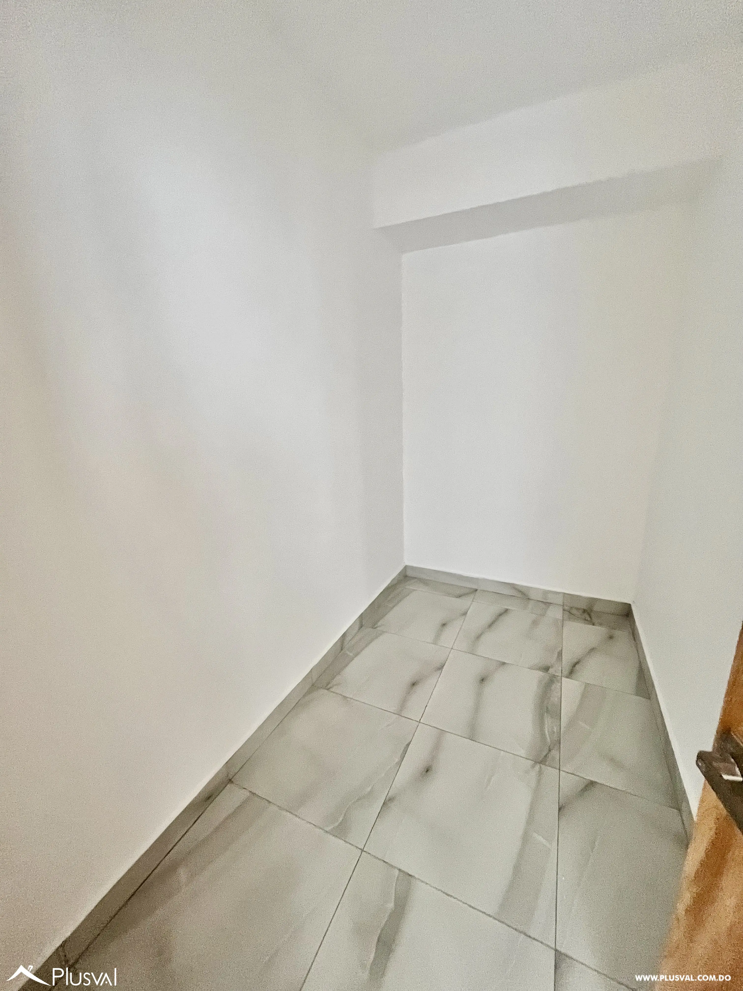 Torre de apartamentos en venta en El Millón 487190