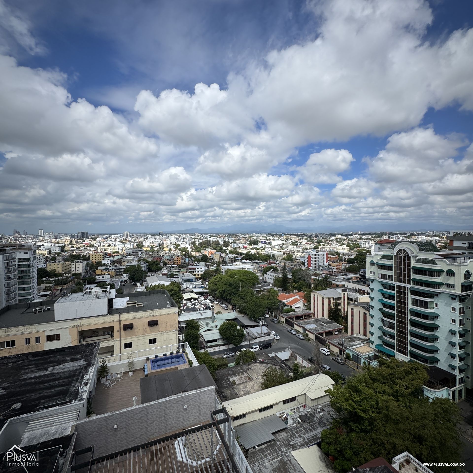 Penthouse Apartamento en venta de 2 habitaciones en Evaristo Morales 434026