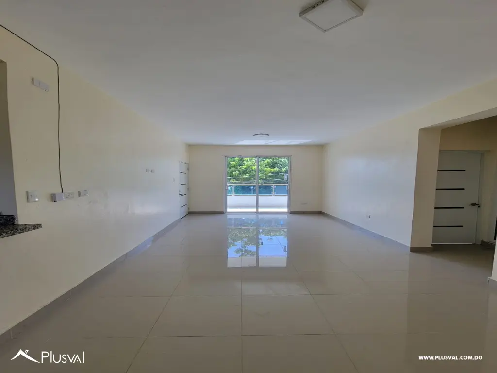 Edificio Residencial con dos Locales Comerciales En Venta 463180