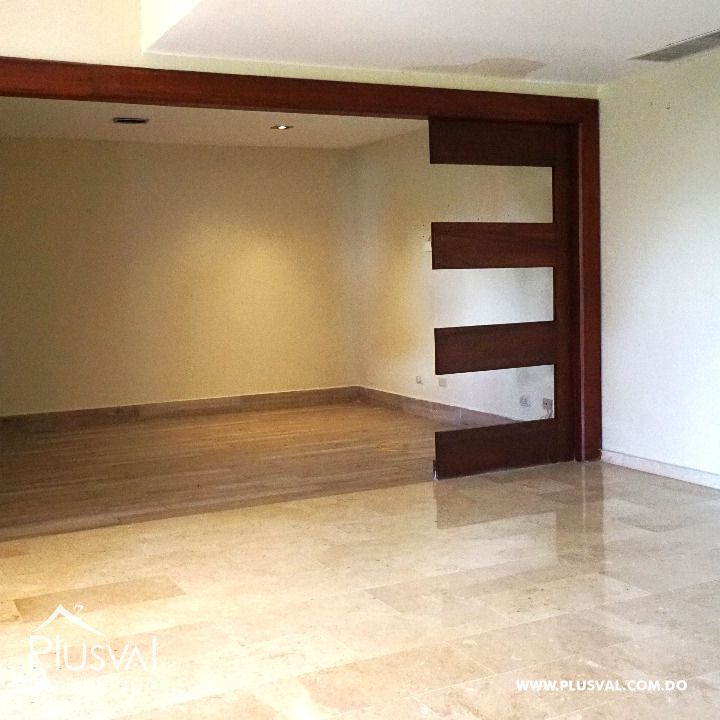 Alquiler de amplio apartamento en Serralles con terraza. 448739