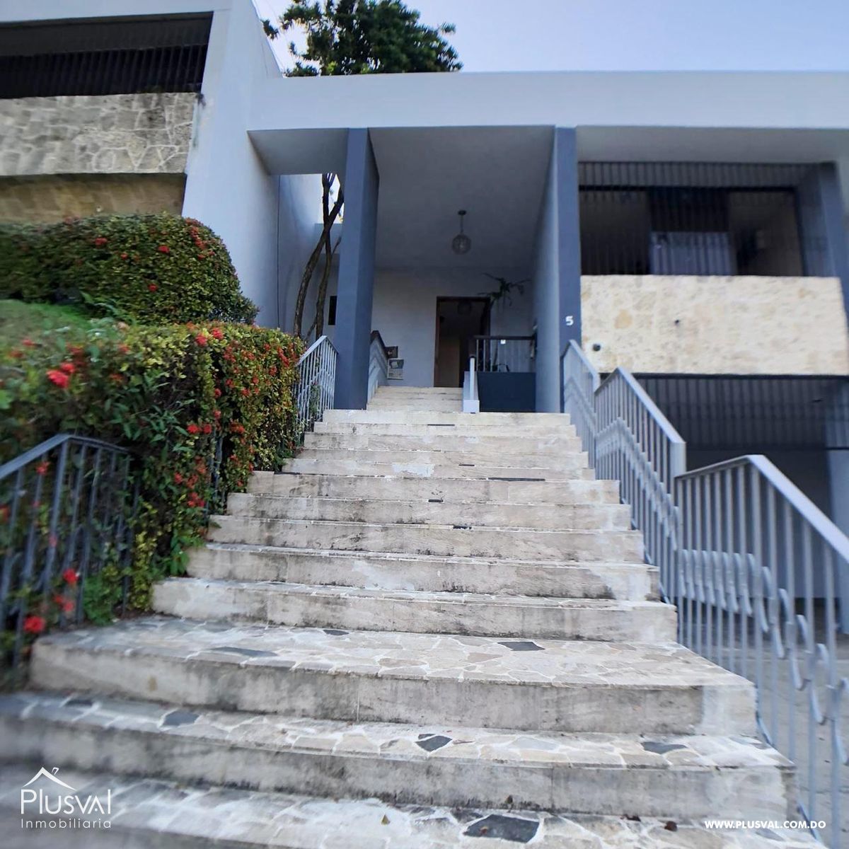 Amplia Casa en Arroyo Hondo II 443388