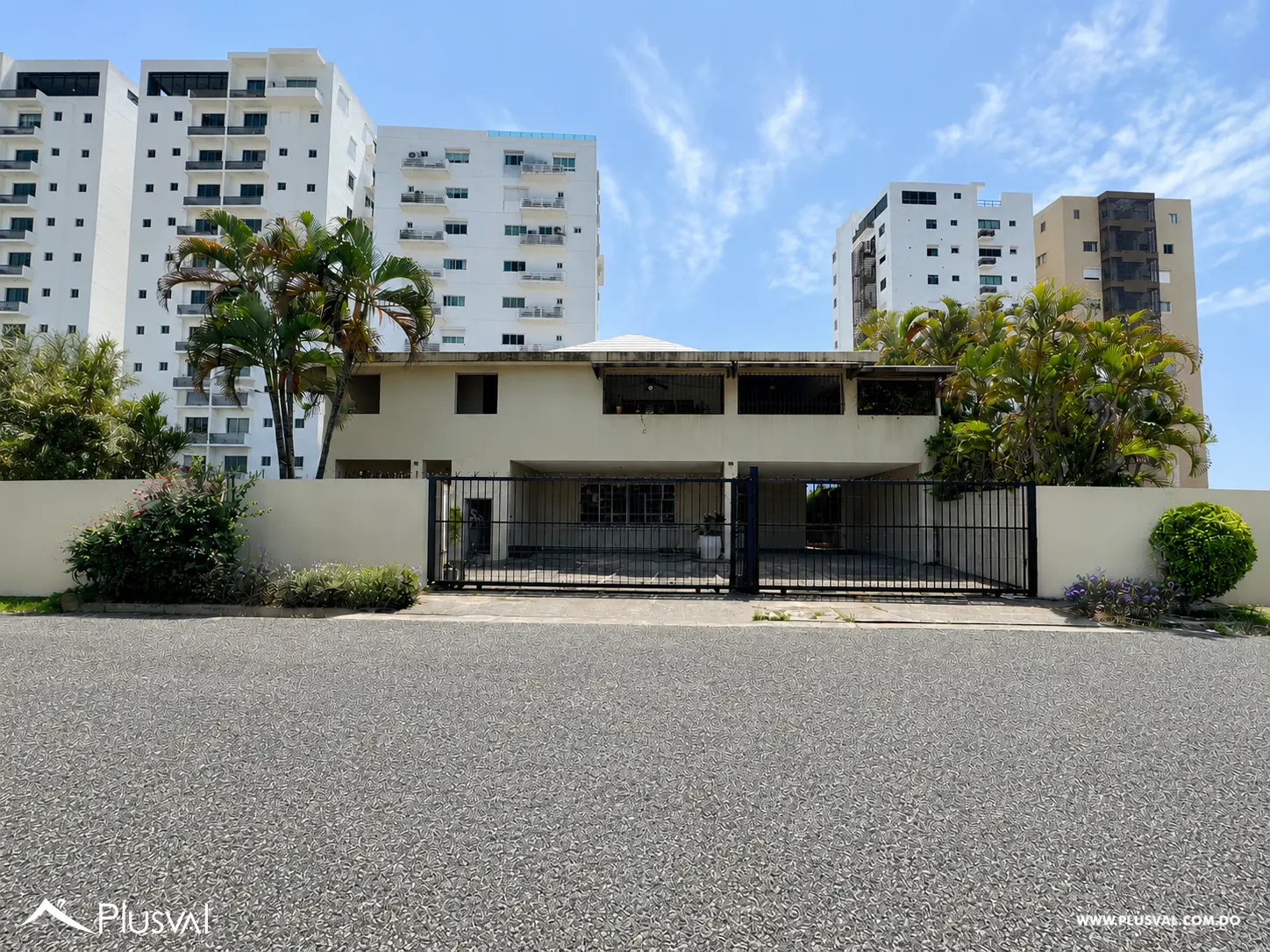 Vendo Maravillosa Casa de 2 Niveles en Los Cacicazgos 519142