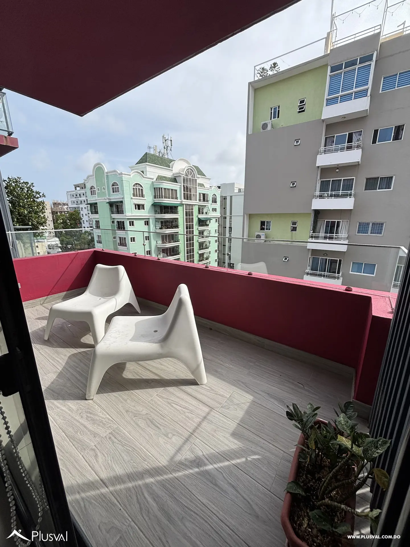 Alquiler Apartamento Moderno Amueblado en Evaristo Morales 512676
