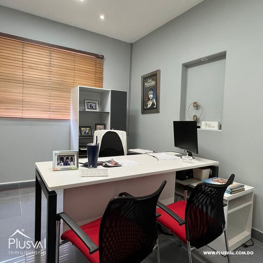 Amplio local en venta en Piantini 306996