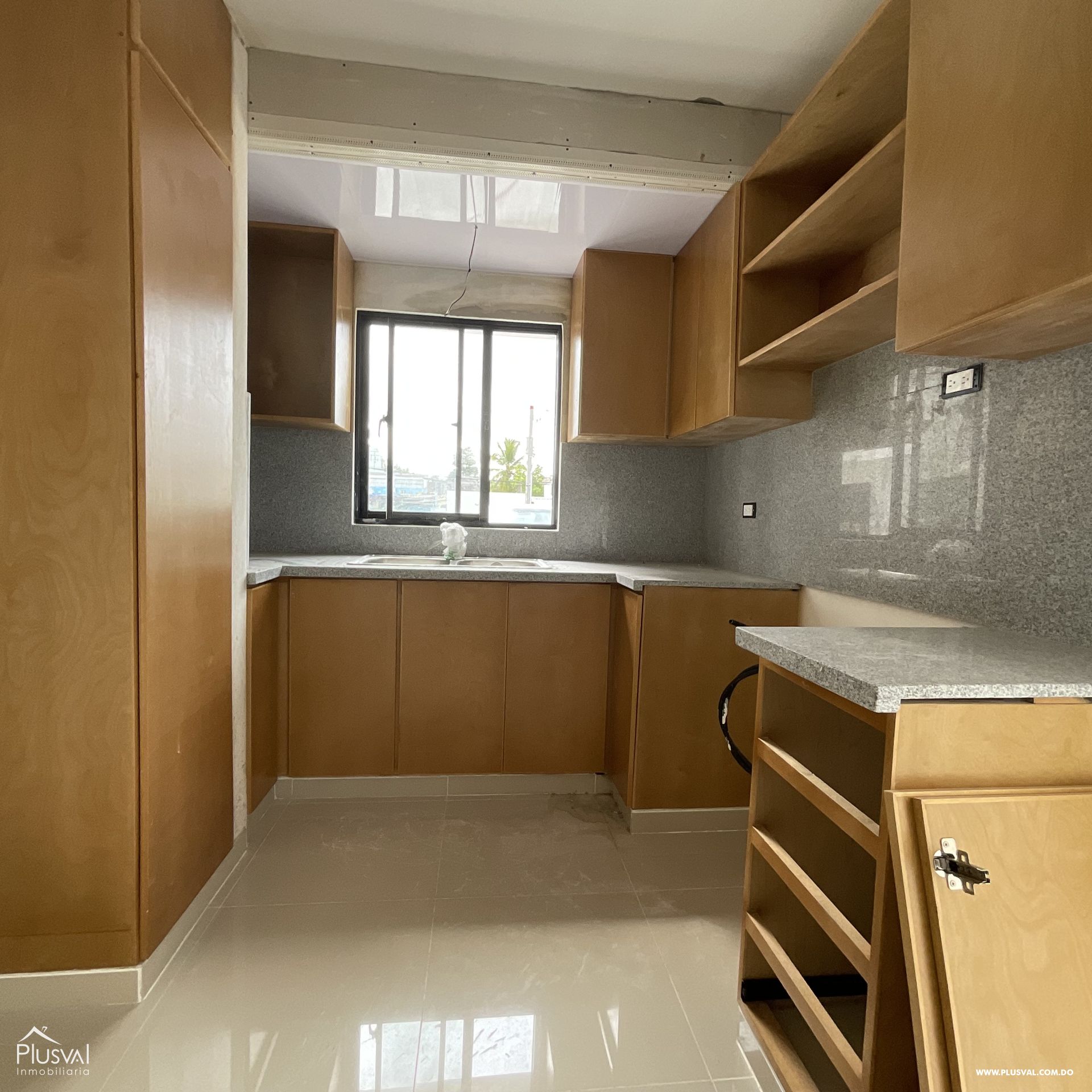 APARTAMENTO EN VENTA CON TERRAZA PRIVADA EN LAS AMERICAS 291363