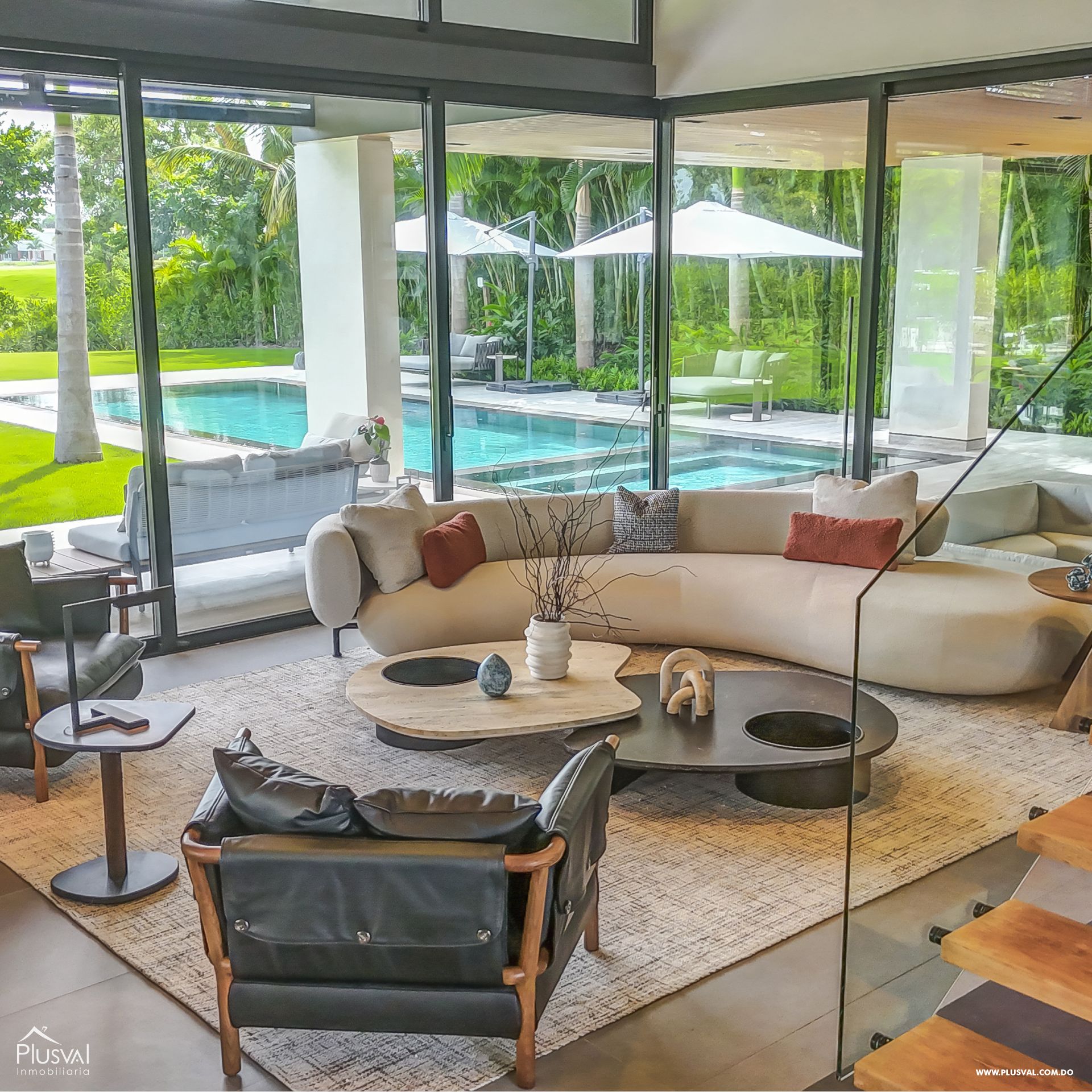 Modern Luxury Villa in Hacienda on sale, Punta Cana Resort. 370631