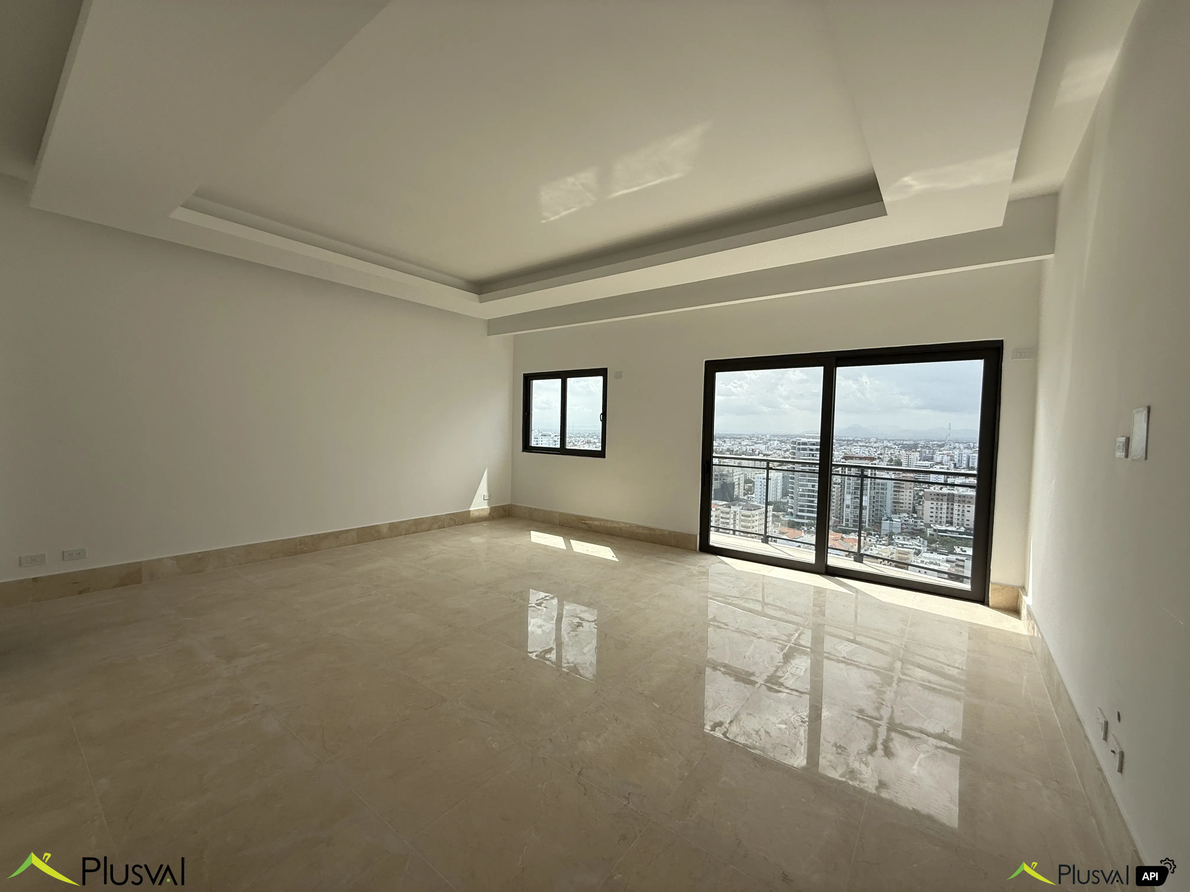 Apartamento de Lujo en Alquiler – 3 Habitaciones + Estudio con 4 Parqueos y Vista al Mar en la Ave. Anacaona 450096