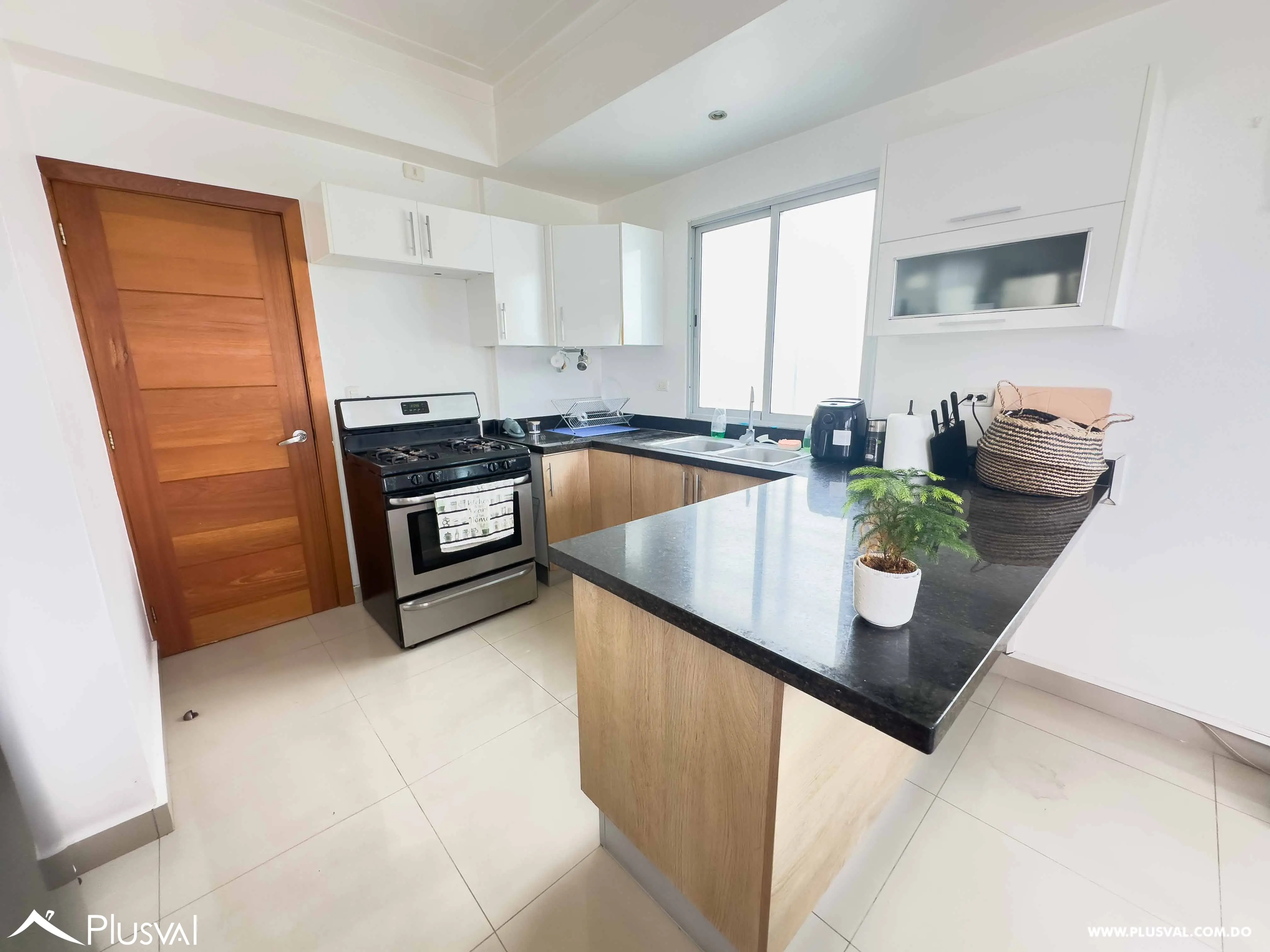 Apartamento de 3 habitaciones en el Millón 521840