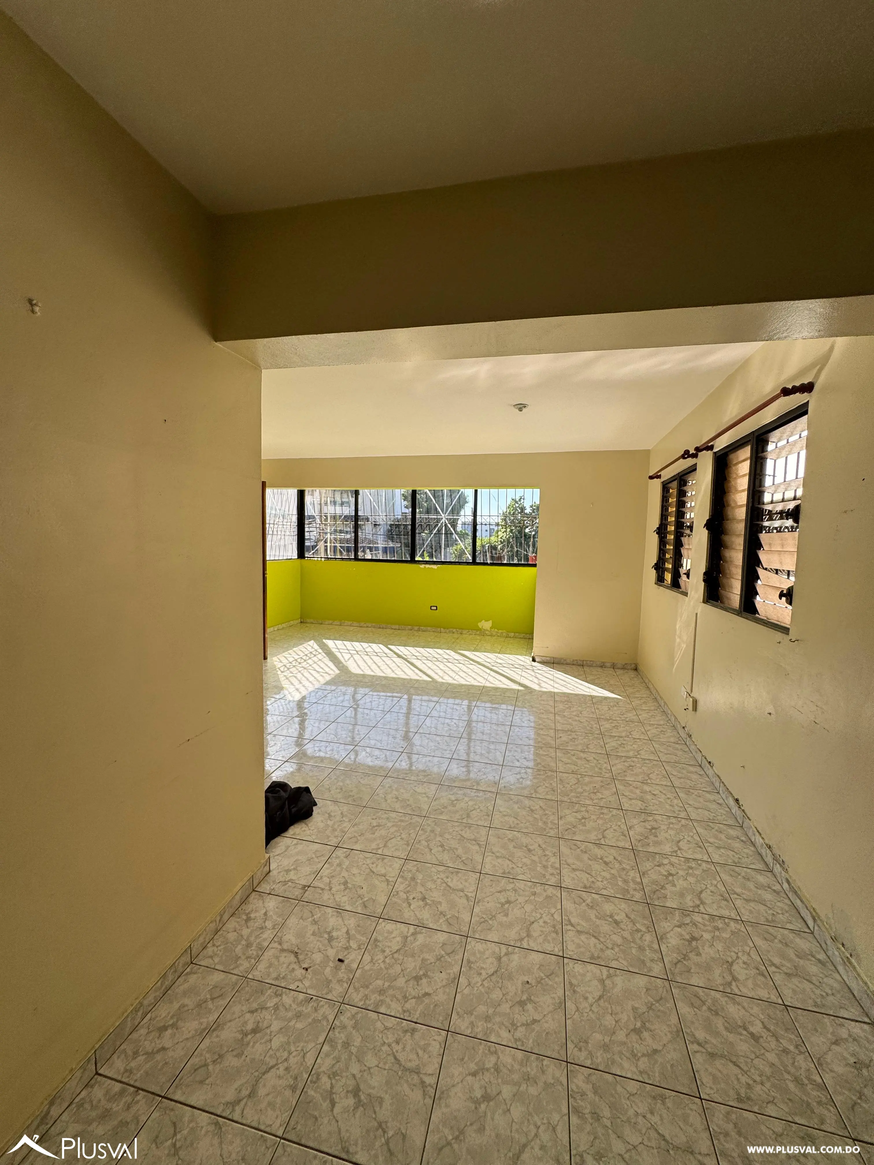 Transforma este Espacio! Apartamento de 3 Habitaciones con Gran Potencial en Zona Residencial 474480