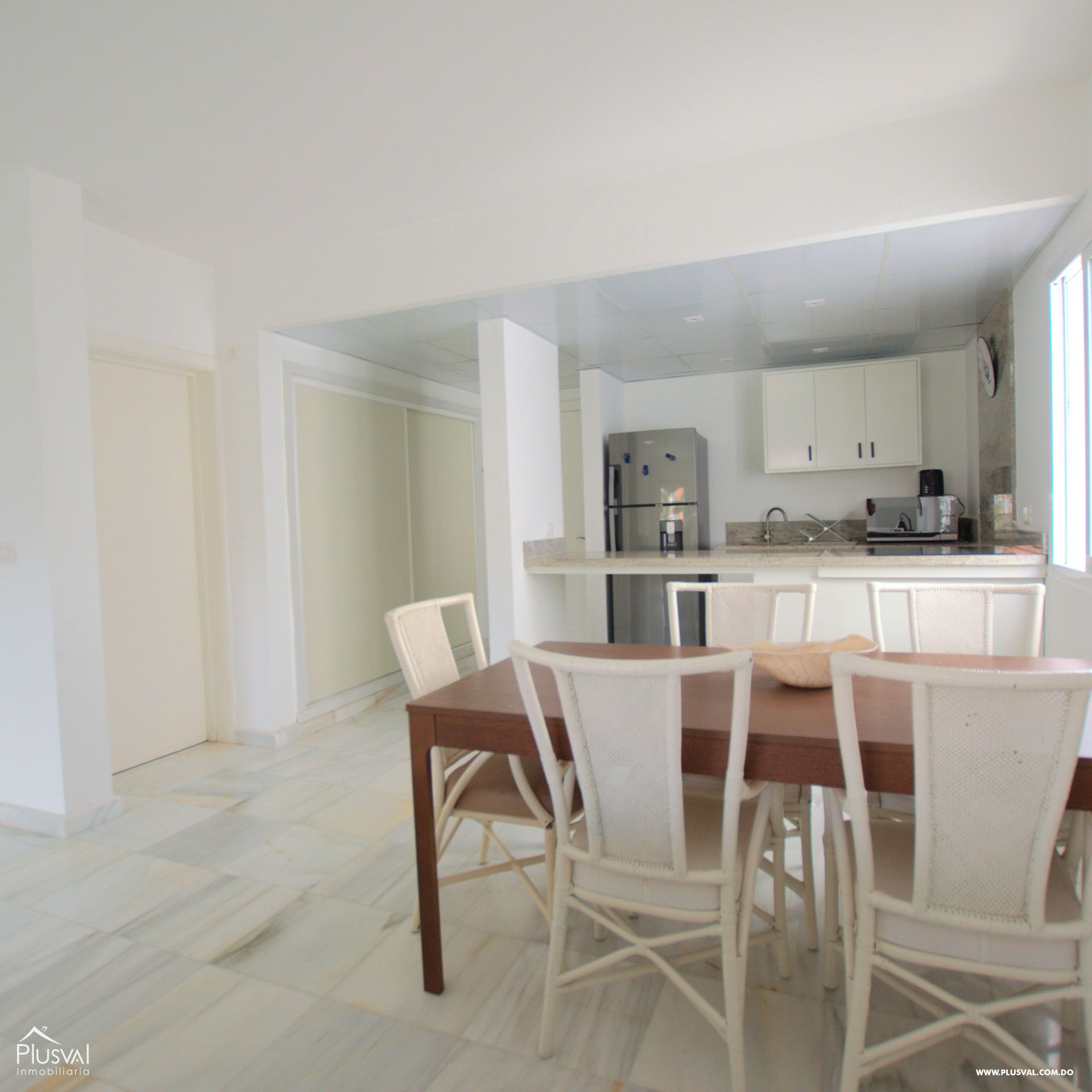 Apartamento en alquiler en Playa Nueva Romana 308500