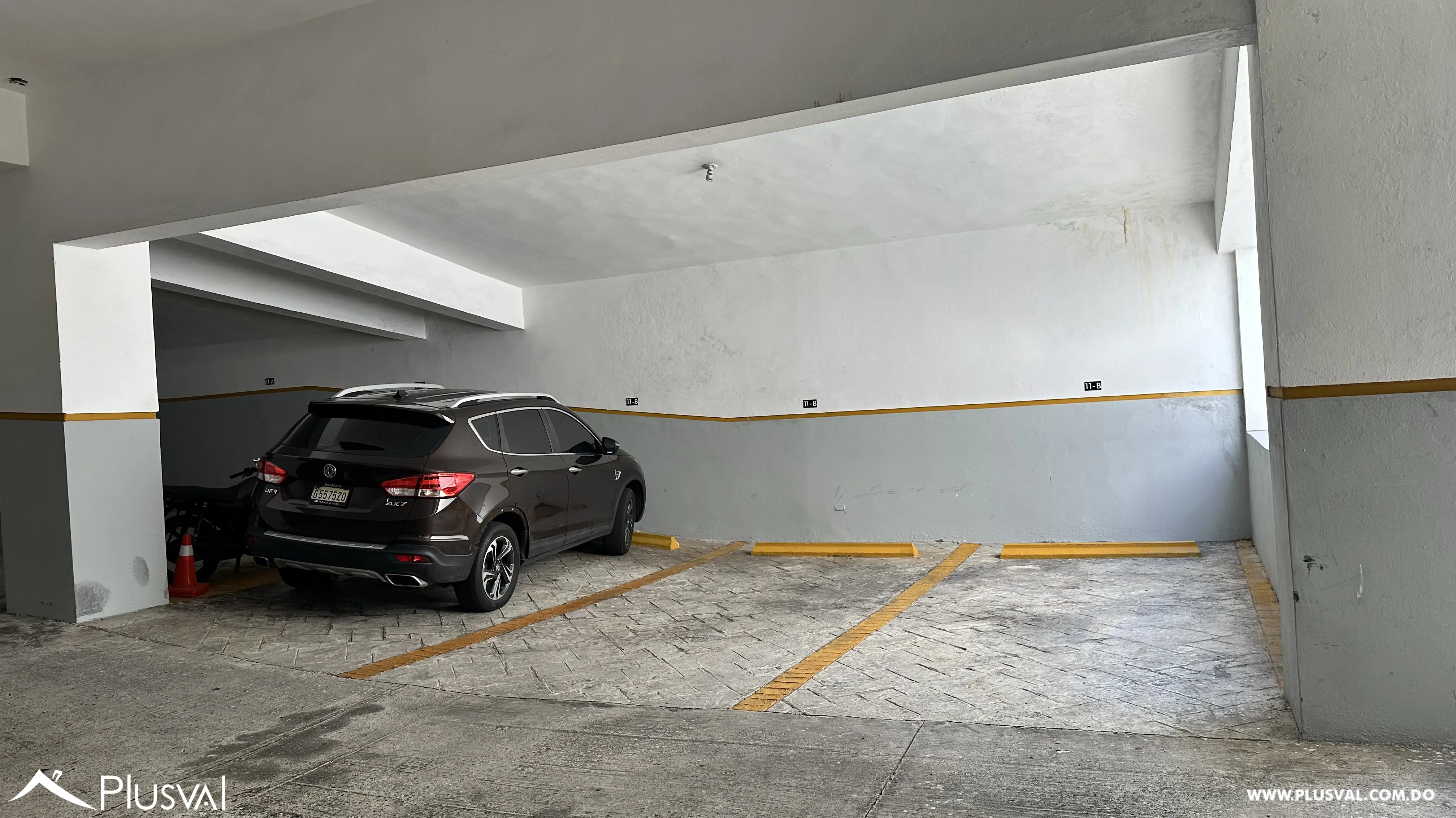 Apartamento en venta de 3 habitaciones con vista al mar en Avenida Enriquillo, piso alto y 3 parqueos 499614