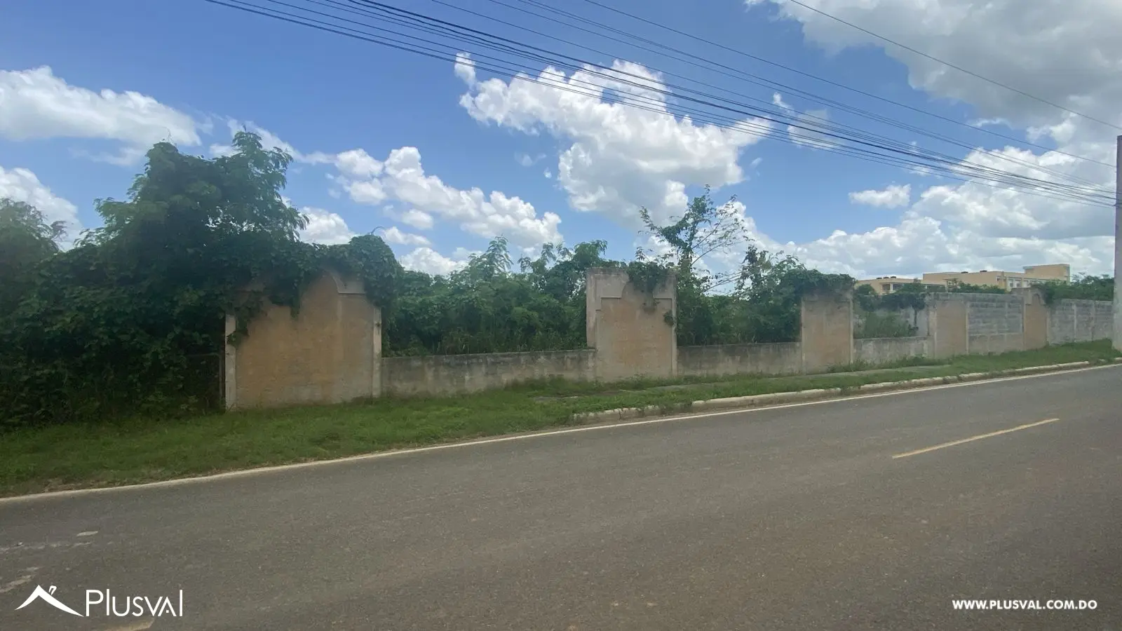 Vendo Excelente Solar entrando por Zona Franca de Las Americas 455537