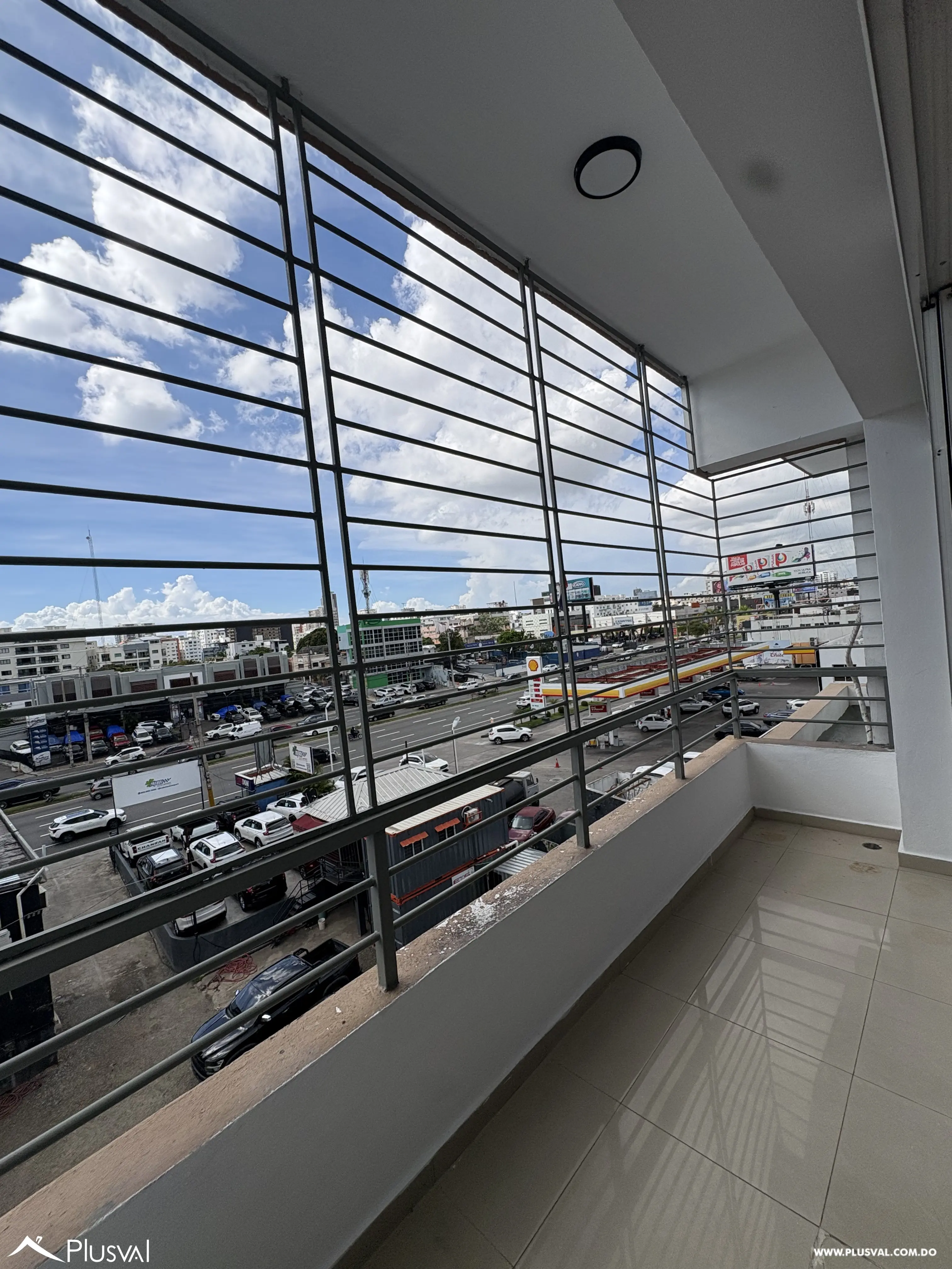 Cómodo apartamento en venta en Evaristo Morales. 532442