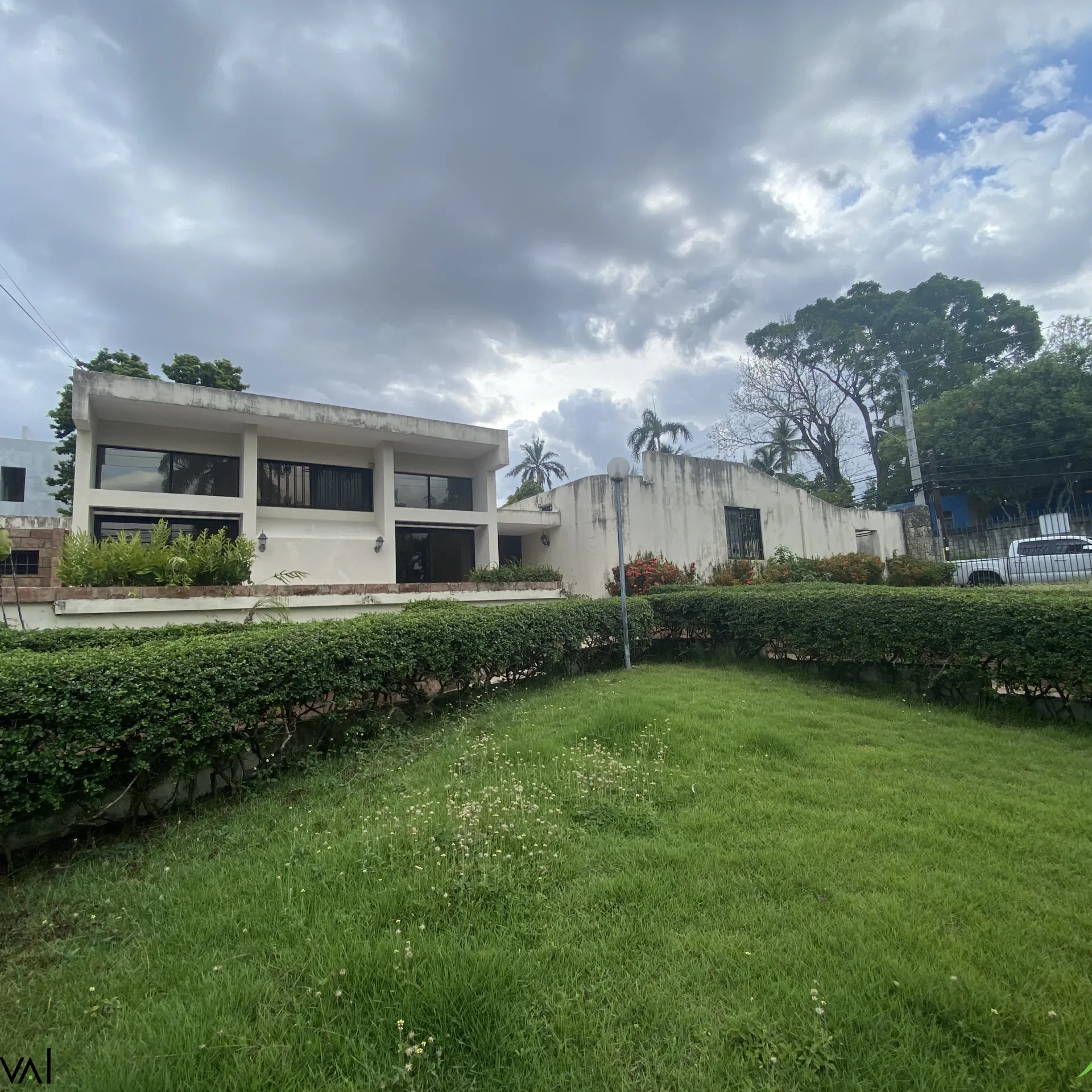 Vendo Espectacular Casa de Esquina en Arroyo Hondo Viejo 441718