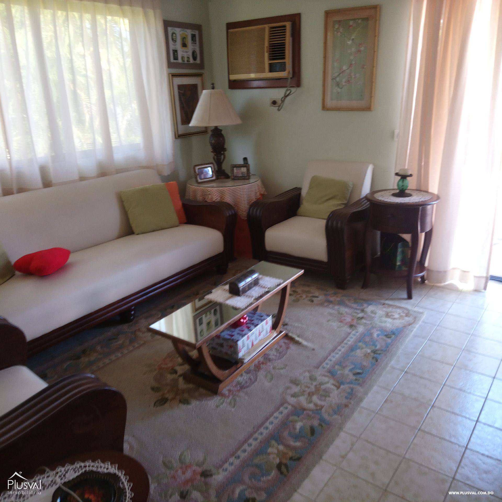 Se Vende Amplia Casa en Arroyo Hondo 420737