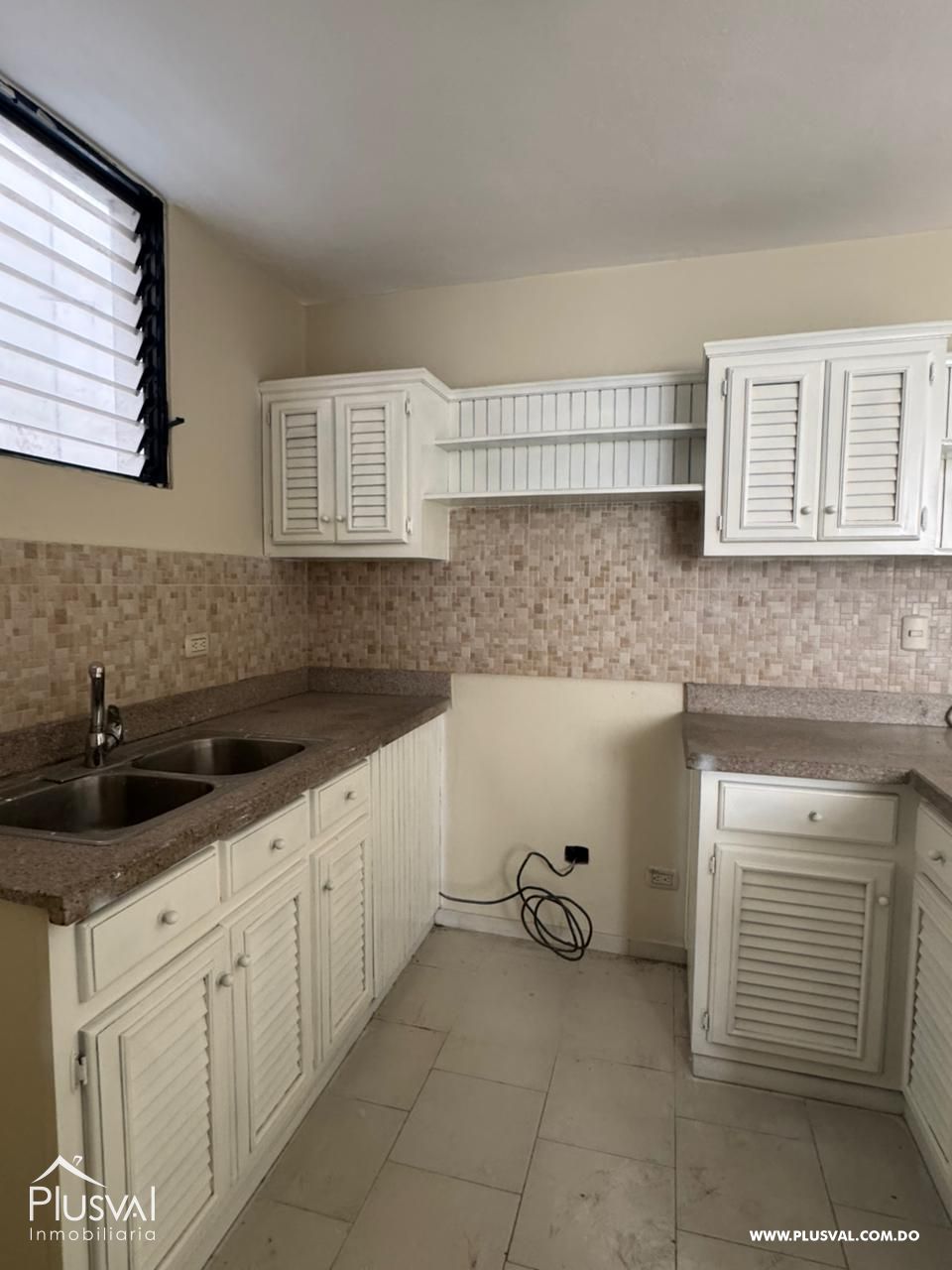 Apartamento en Alquiler en la Av. Bartolomé Colon 497020