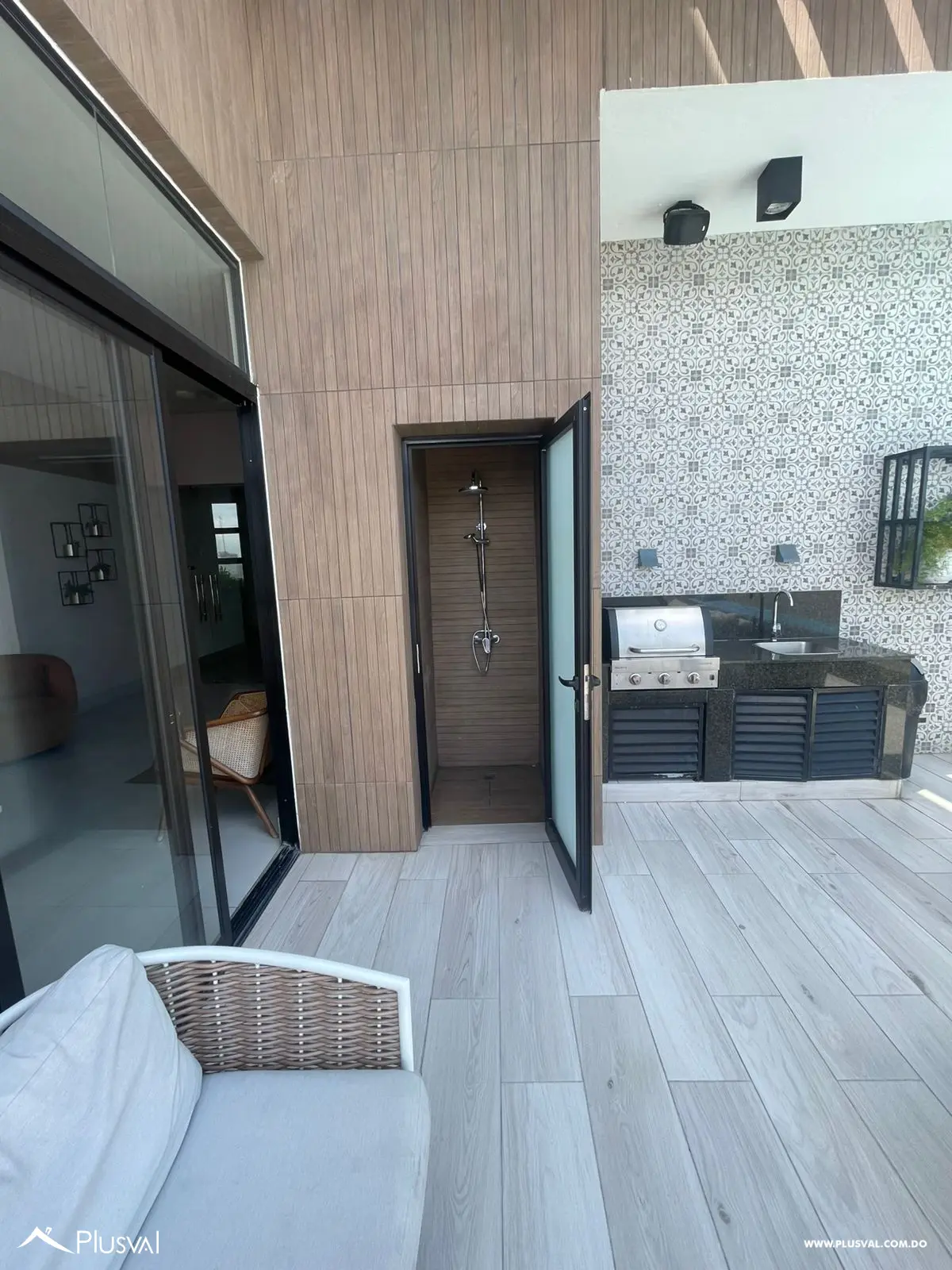 Amplio Penthouse en venta en Evaristo Morales 464433