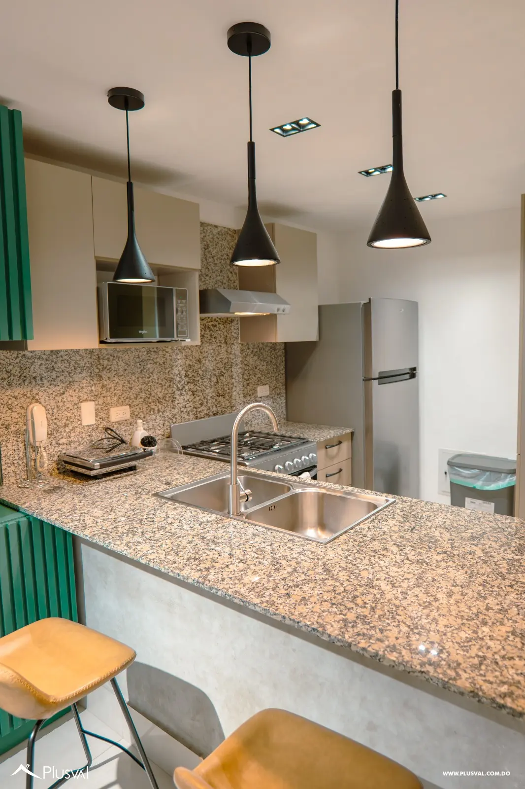 Se vende Apartamento Amueblado en Evaristo Morales. 501775