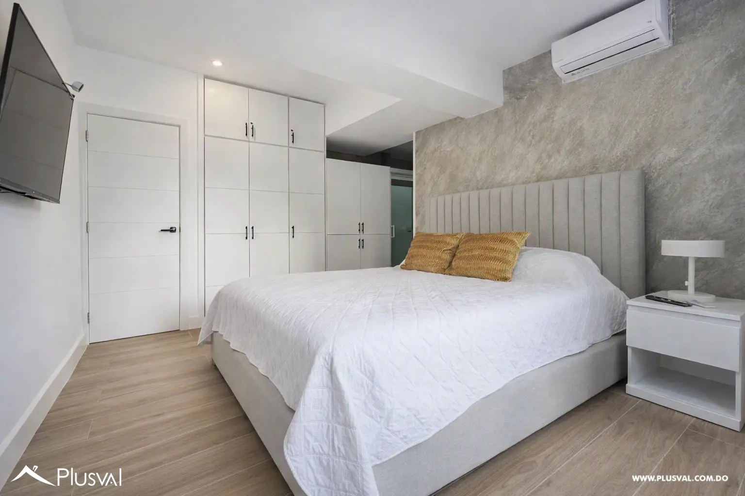 Apartamento moderno con terraza privada y picuzzi en Serrallés 529252