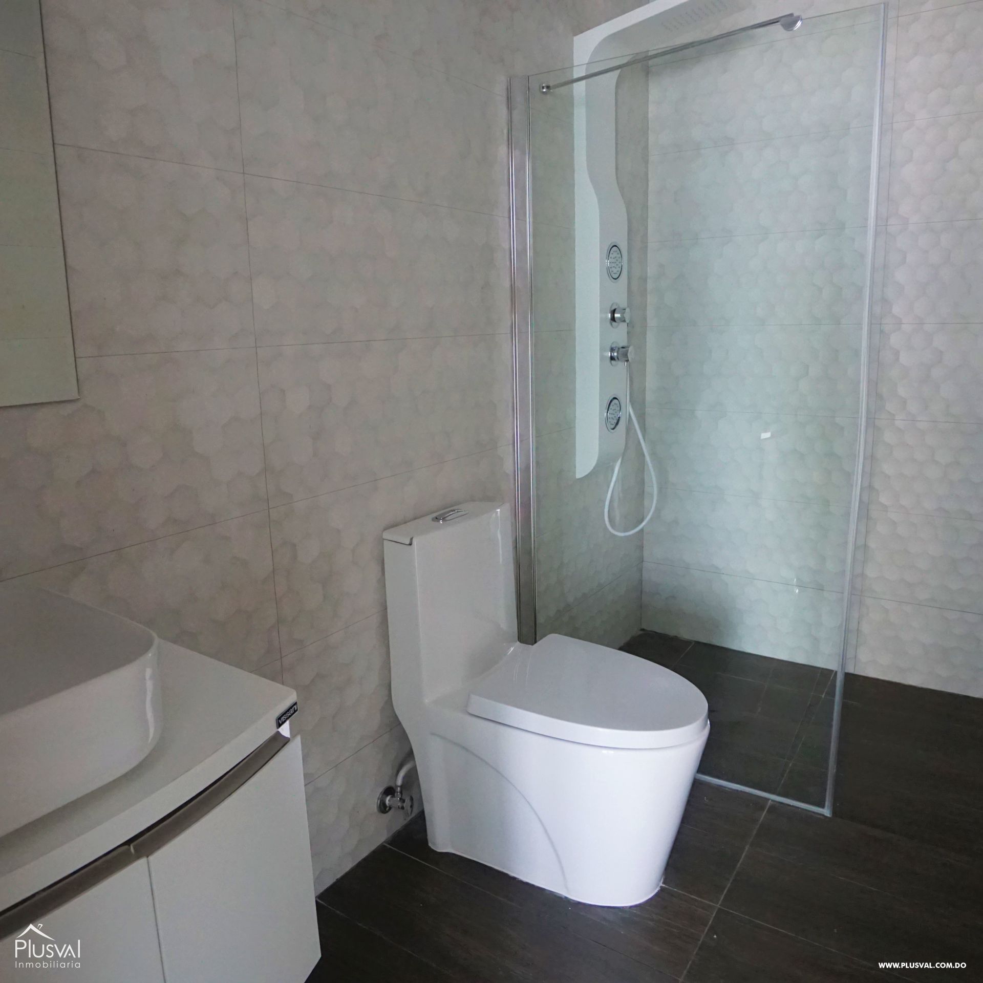 Apartamento en alquiler con linea blanca en Piantini 183088