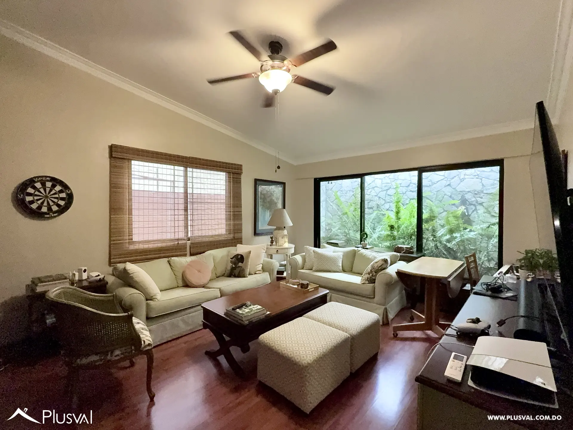 Exclusiva Residencia de Un nivel con Amplio Jardín y Patio en Cuesta Hermosa II 487482