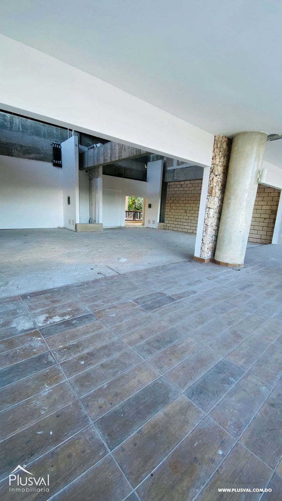 Local comercial en renta en segundo piso, Ave Barcelo Punta Cana 490960