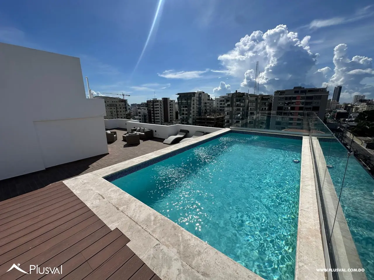 Apartamento en alquiler de 2 habitaciones en el sector de Evaristo Morales 476685
