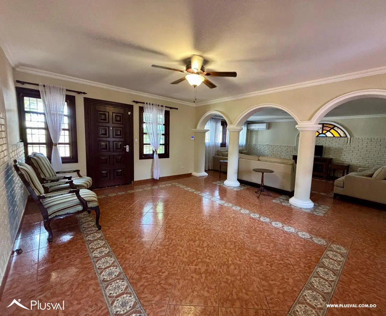 Amplia y clásica casa en alquiler en la mejor zona de Bella Vista 457951