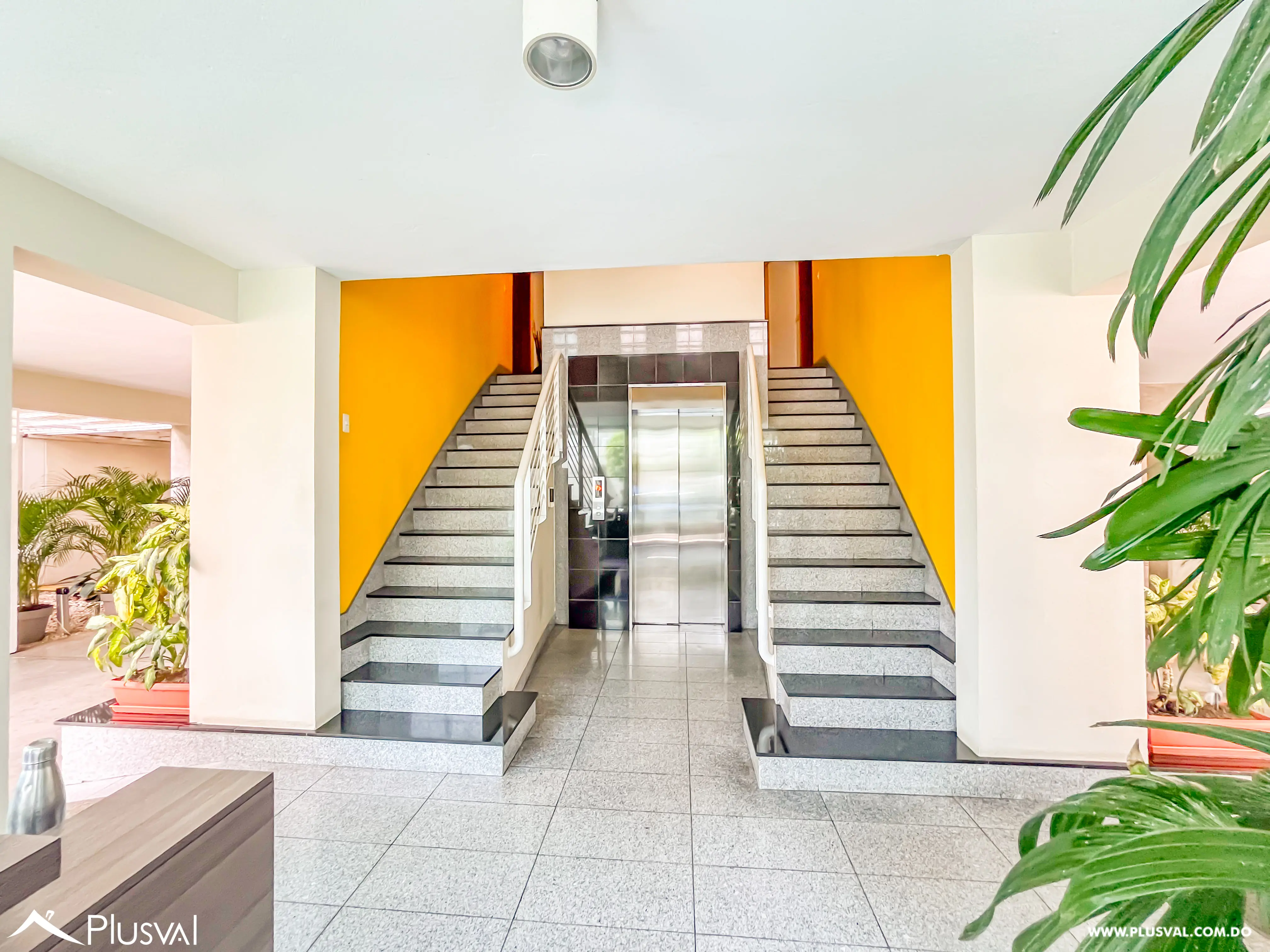 Pent-house con terrazas y 3 habitaciones en Evaristo Morales 455255