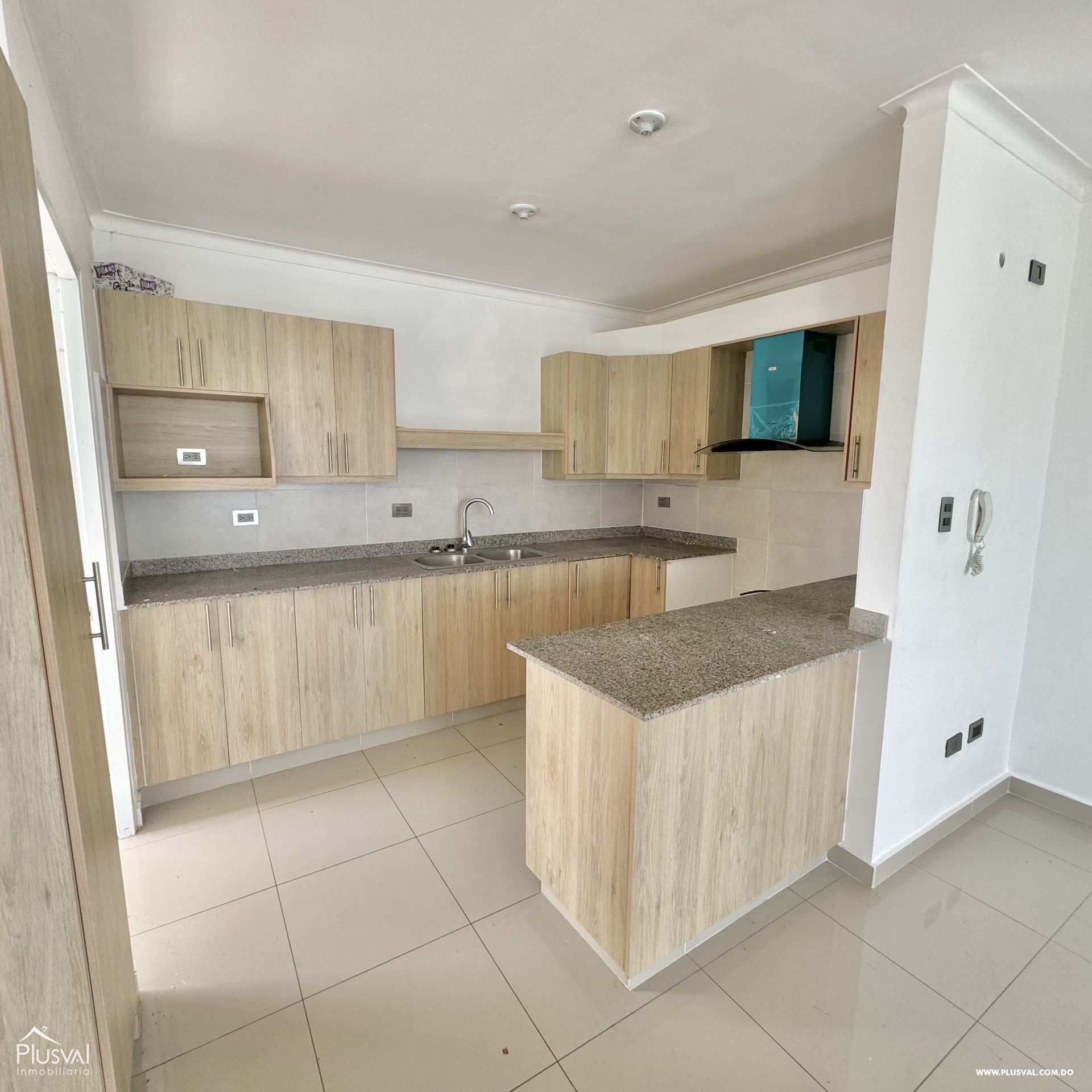 Amplio Apartamento en Alquiler nuevo en Colinas del Arroyo 434783