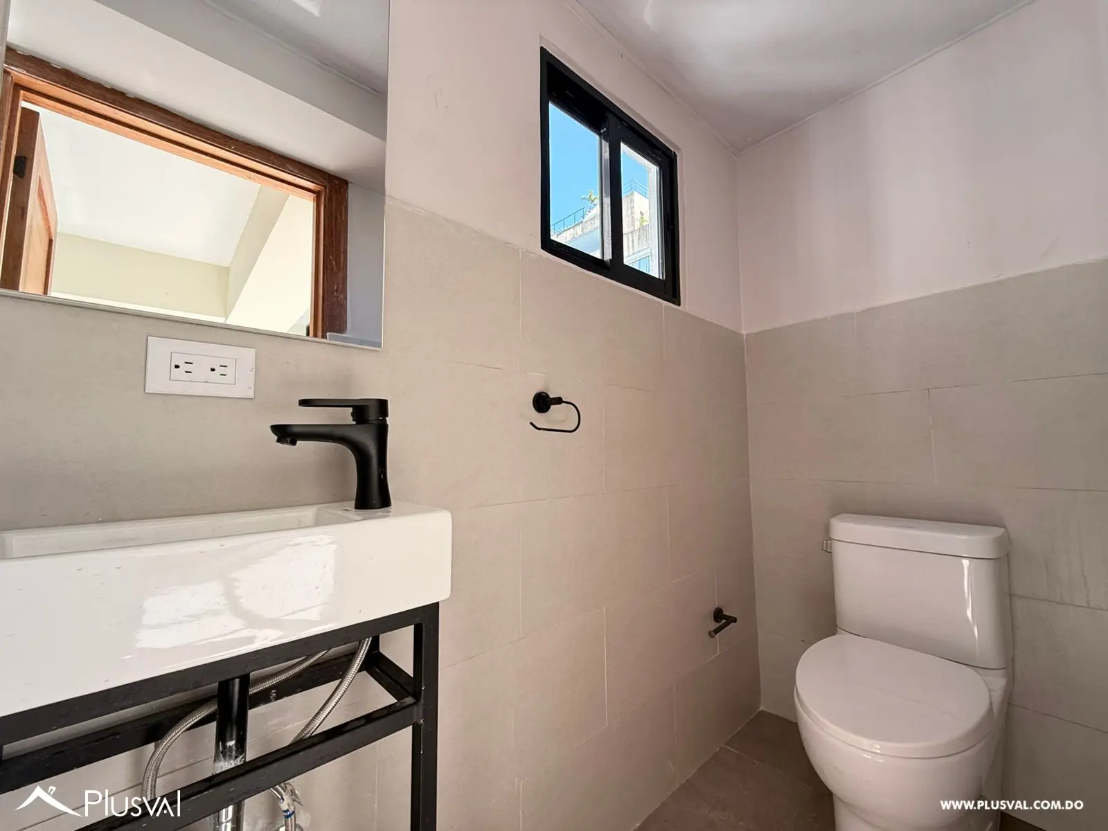 Apartamento de 1 habitación y 1.5 baños, ubicado en Serralles. 479813